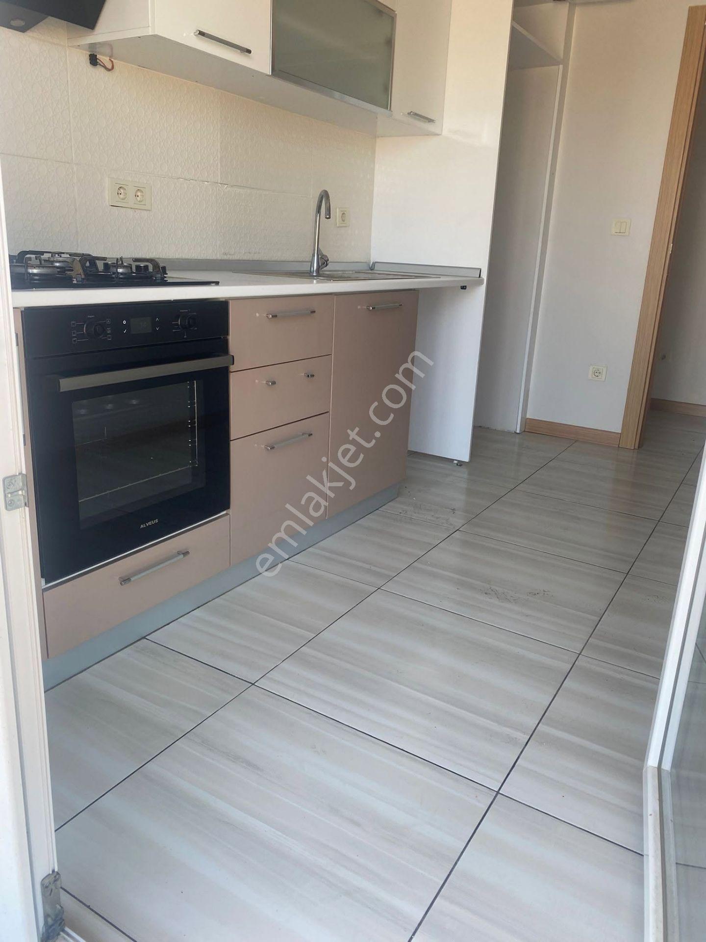 Büşra Gayrimenkulden Kiptaş 3 Te Kiralık Daire 90m2 Kat 6 Site İçi 2+1 - Görsel 35