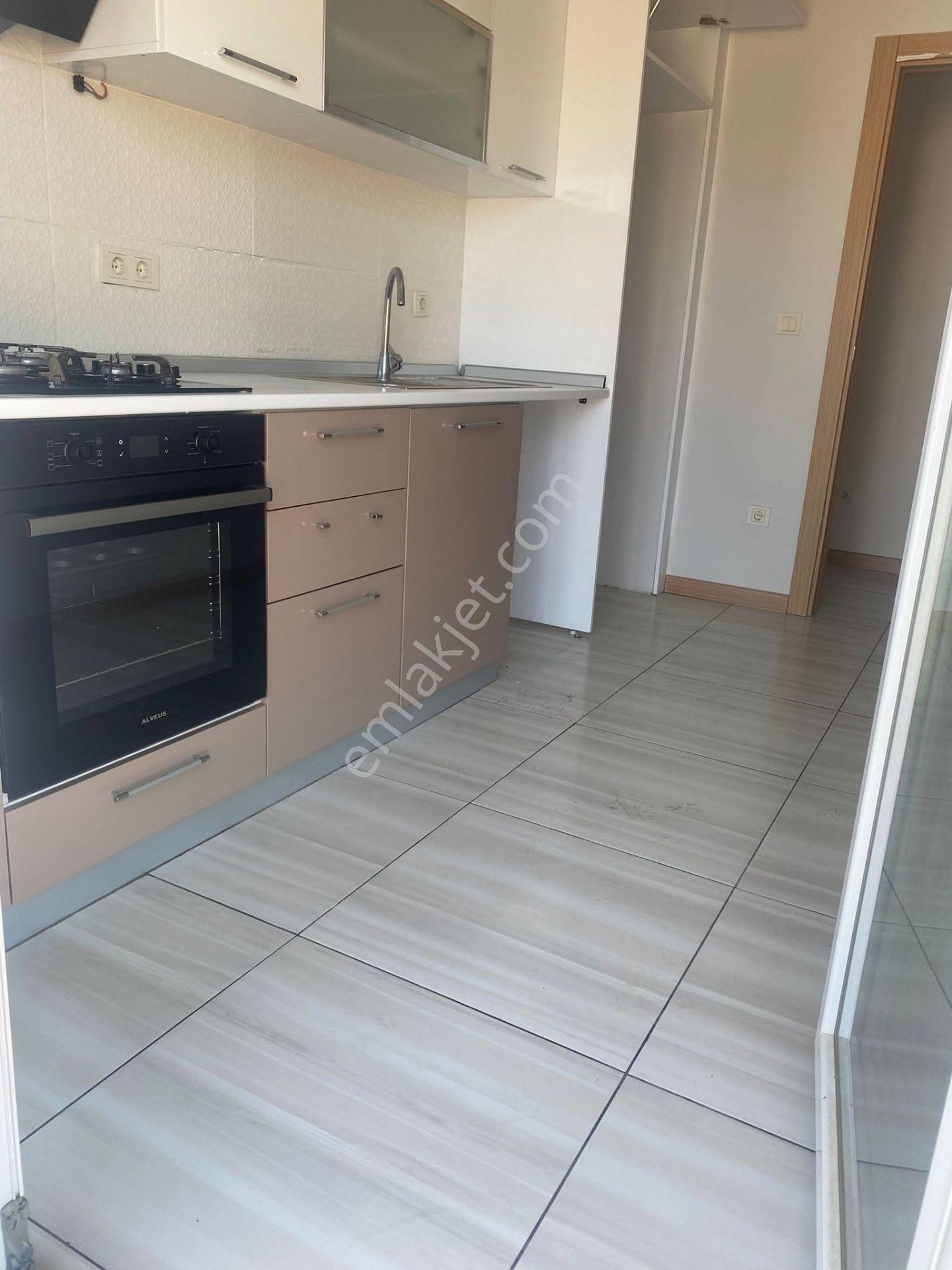 Büşra Gayrimenkulden Kiptaş 3 Te Kiralık Daire 90m2 Kat 6 Site İçi 2+1 - Görsel 30