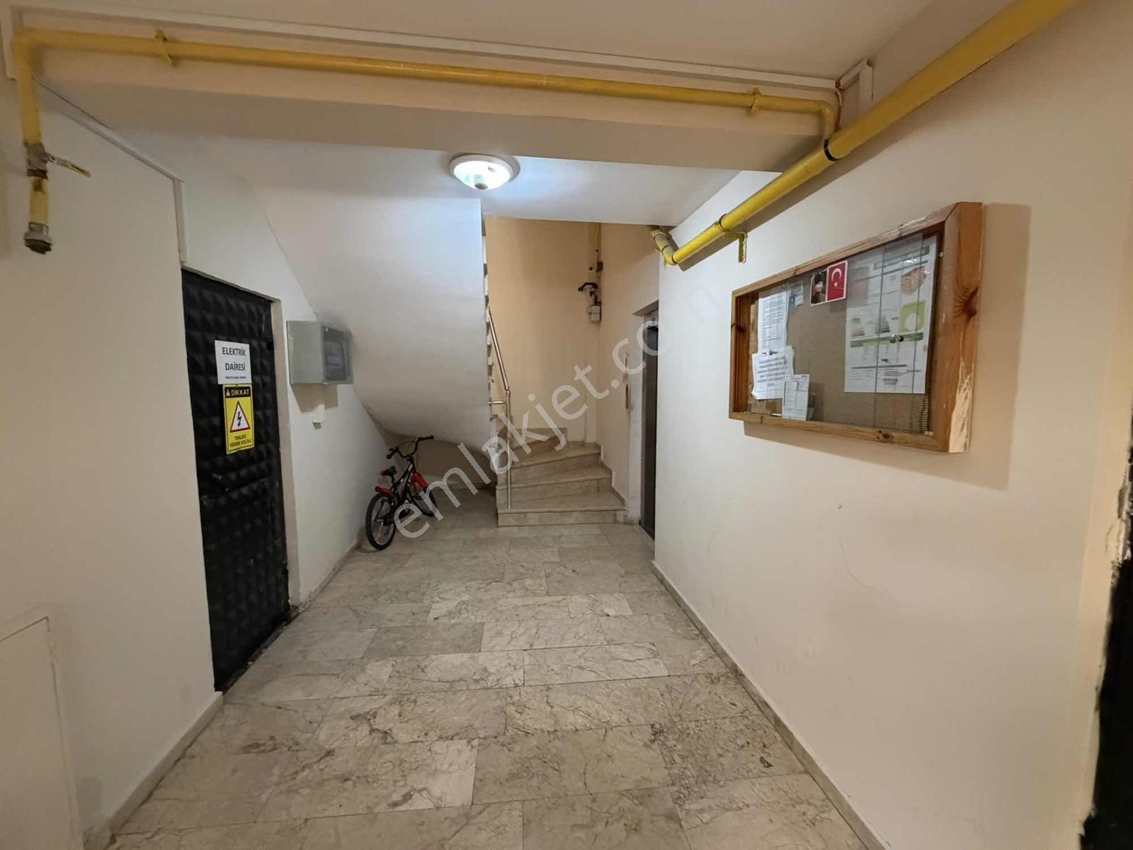 Hamitler Güneştepe Cadde Üzerinde Kiralık 4+1 Dubleks - Görsel 14