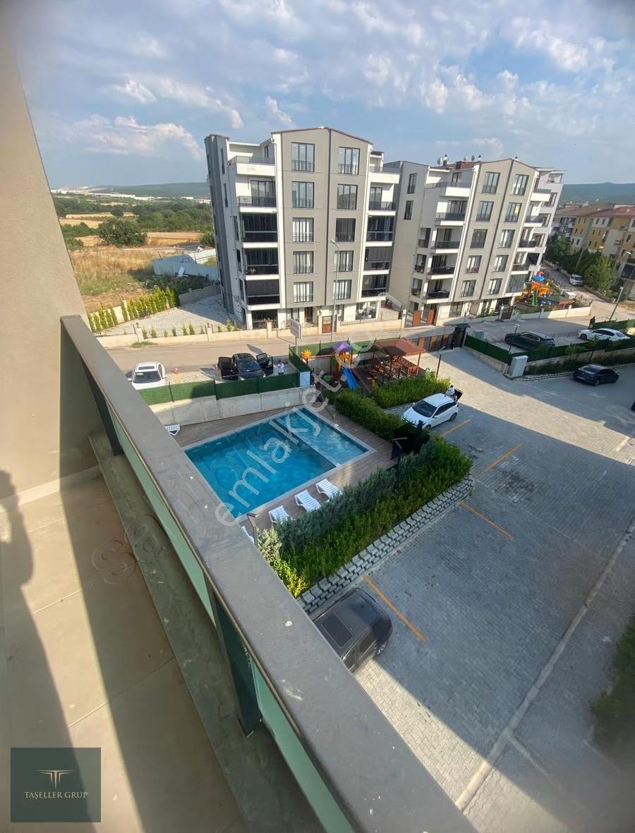 Akçalarda Göl Manzaralı Site İçi Yüksek Kredi 2+1 Geniş Daire - Görsel 17