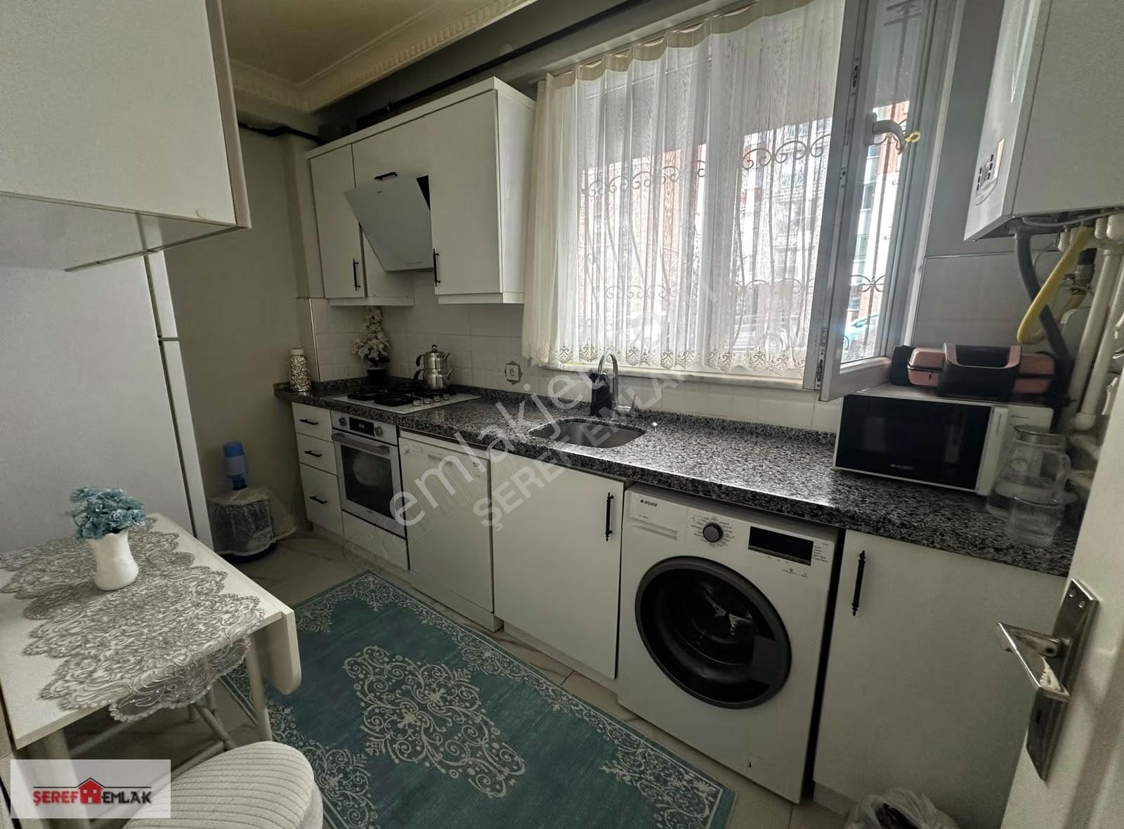 Sarigöl'de Satılık 1+1 Daire, 60m², Merkezi Konum