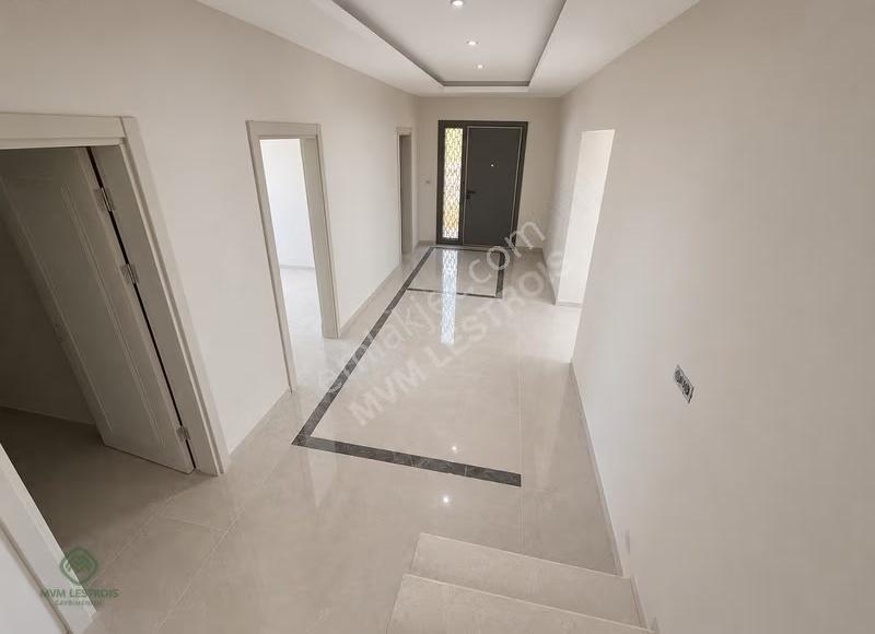 Kartepe Derbent'te Satılık 4+1 Müstakil Havuzlu Villa - Görsel 6