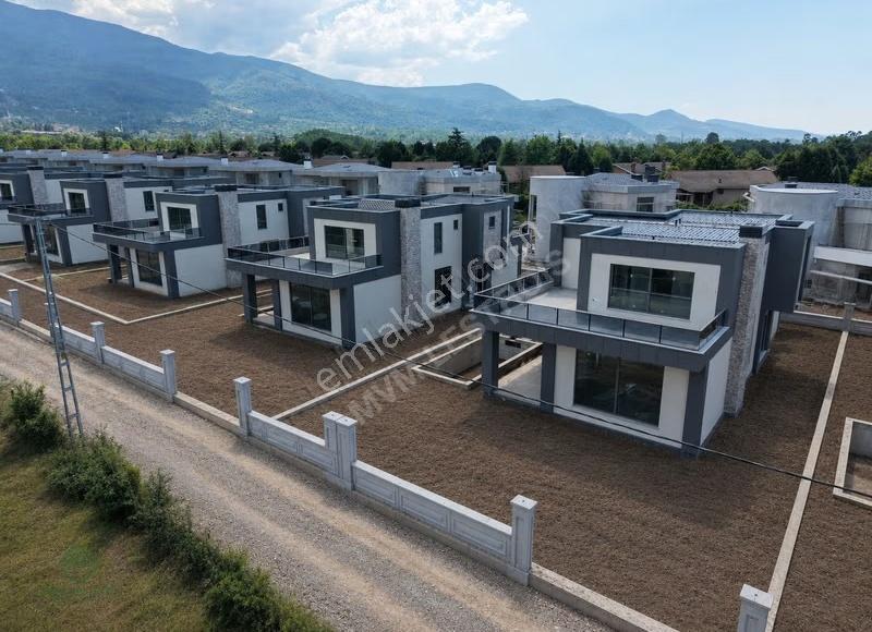 Kartepe Derbent'te Satılık 4+1 Müstakil Havuzlu Villa - Görsel 10