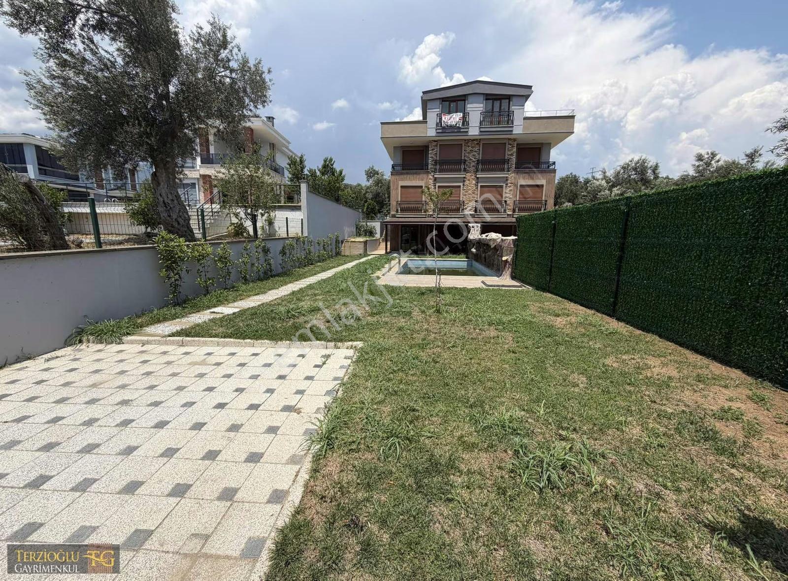 Terzioglu'ndan Satılık 350 Metre Arsa İçerisinde Delux 5+1 Villa