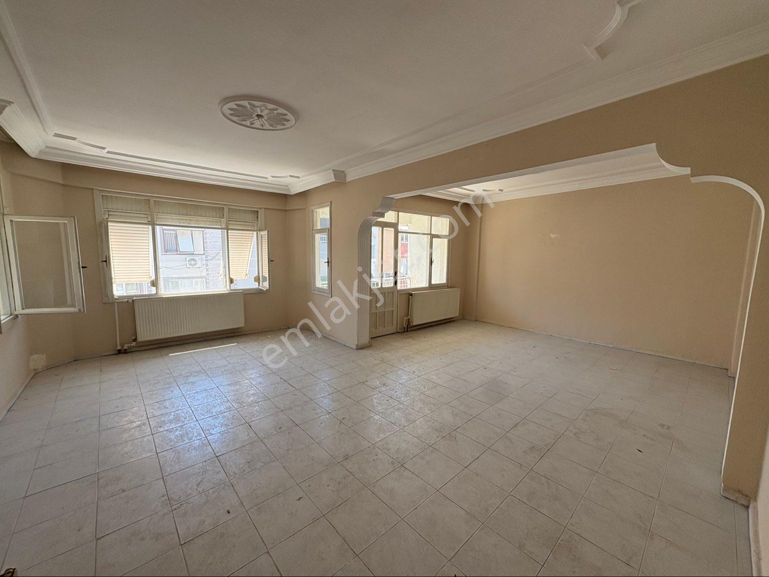🏡 Bahçelievler Mahallesi’nde Ebeveyn Banyolu 3+1 Satılık Daire - Görsel 3