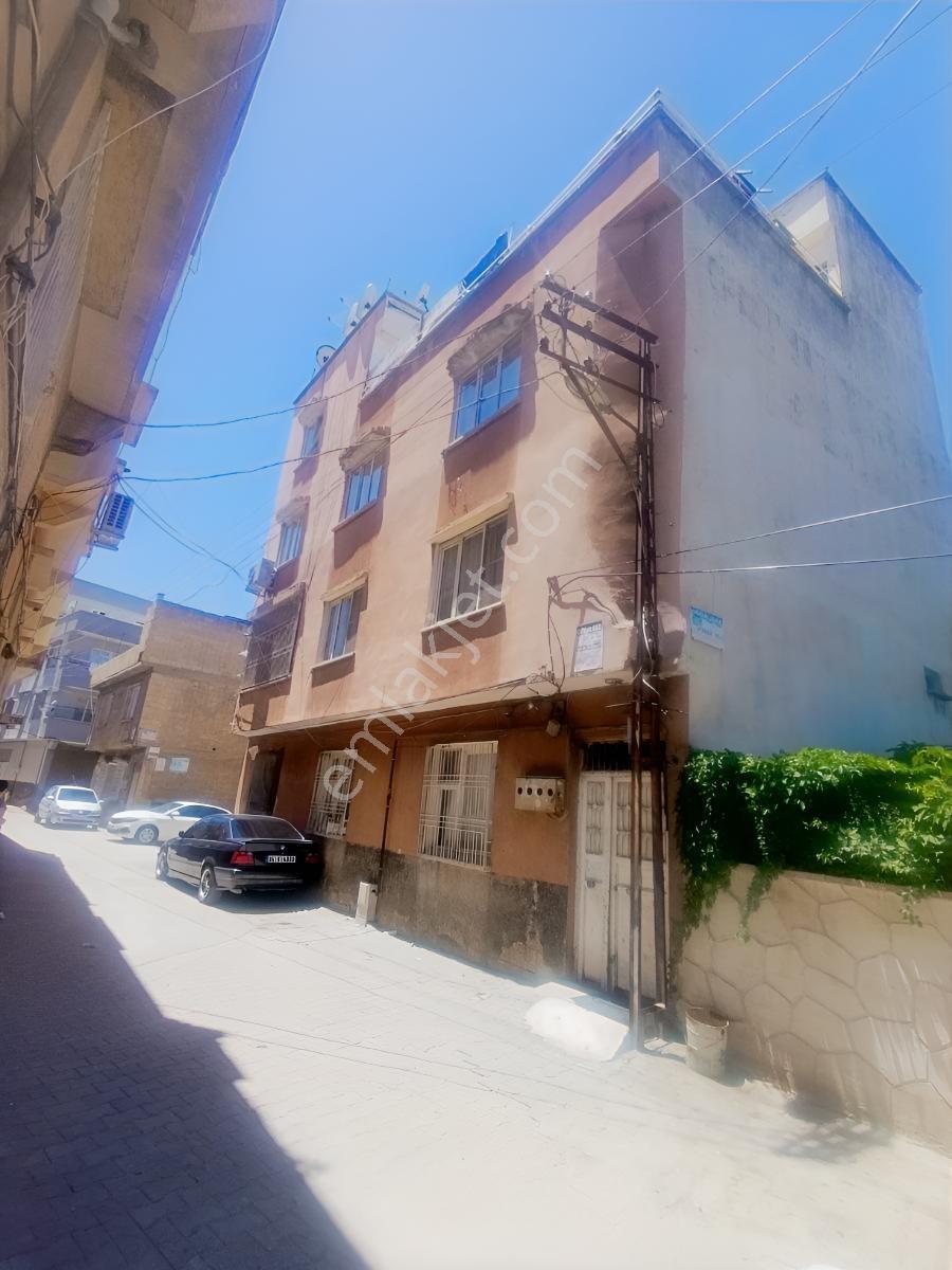 Ymz'den İstiklal Mahallesi'nde 4 Katlı Müstakil Ev