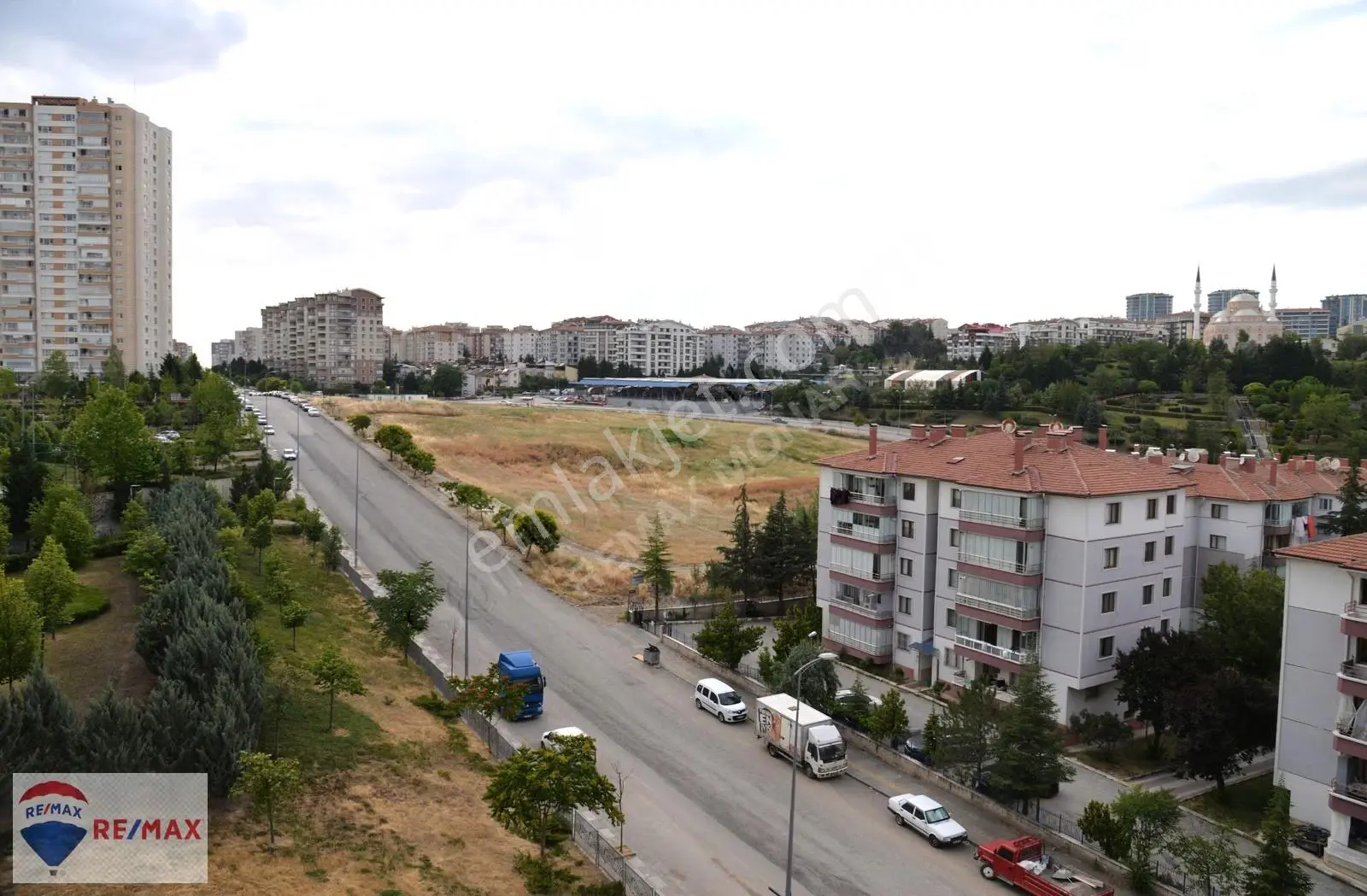 Serhat Mah Nevbahar Konutları Ara Katta Kiralık 3+1 Daire - Görsel 5