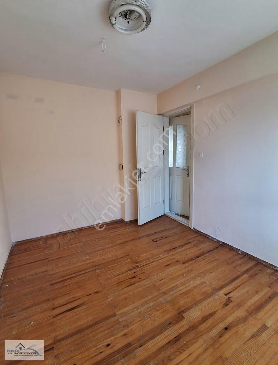 İstiklal Mahallesinde Kiralık Daire - Görsel 12
