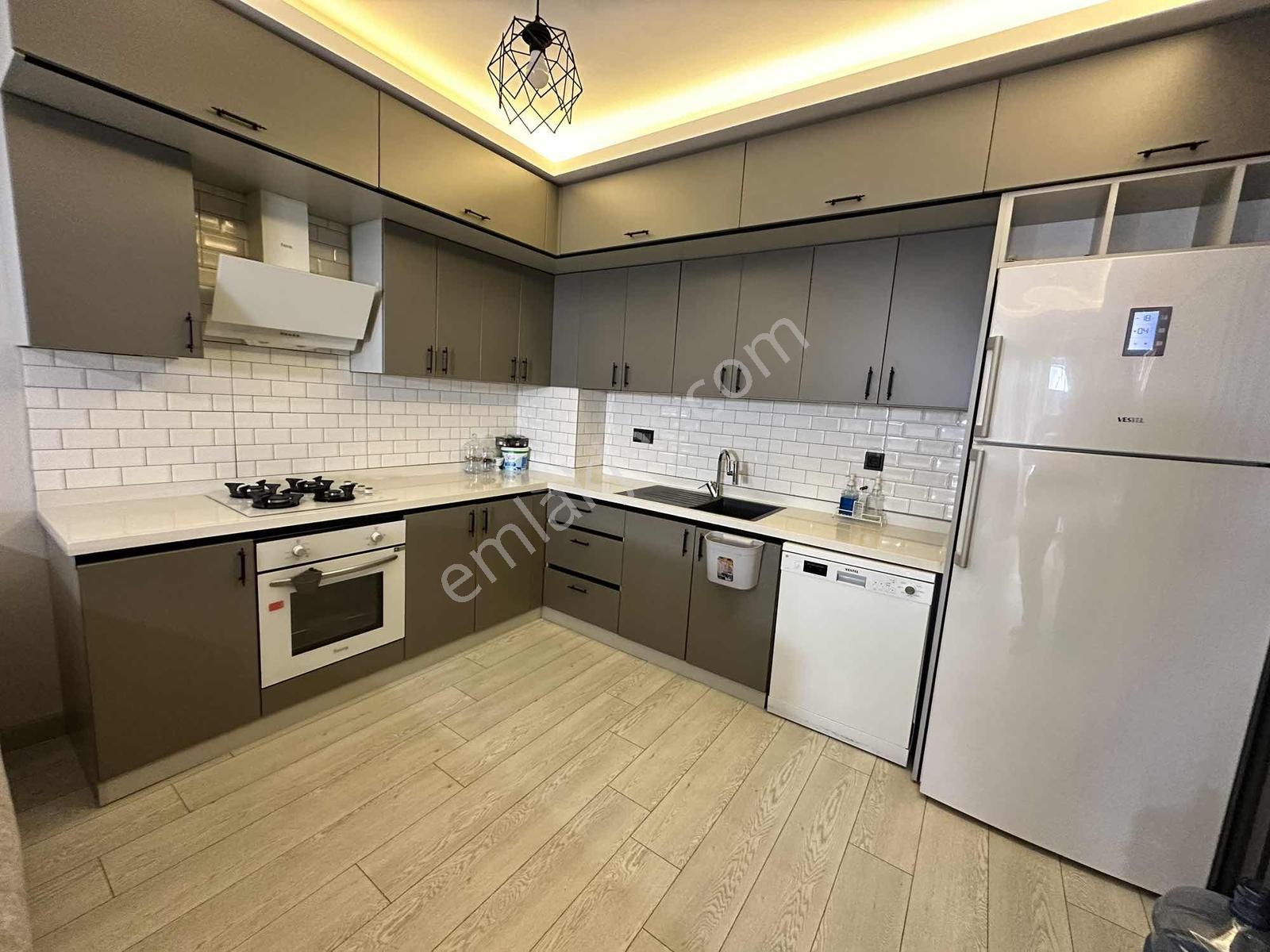 Kuşadası Değirmendere Mahallesi Eşyalı Kiralık Rezidans - Görsel 34