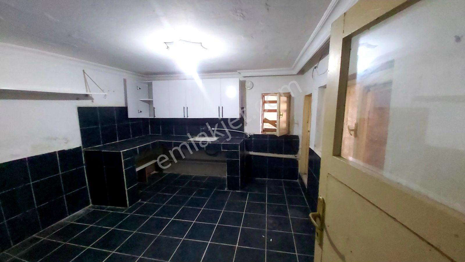Kütükçü De Ayrı Girişli, Giriş Kat Kiralık 2+1 Daire - Görsel 20