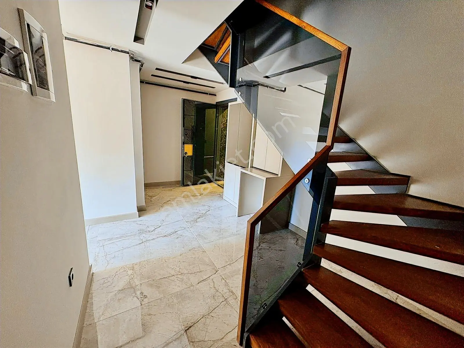 Satılık 2+1 Hurma Mah., Konforlu Yaşam İçin İdeal Modern Daire - Görsel 2
