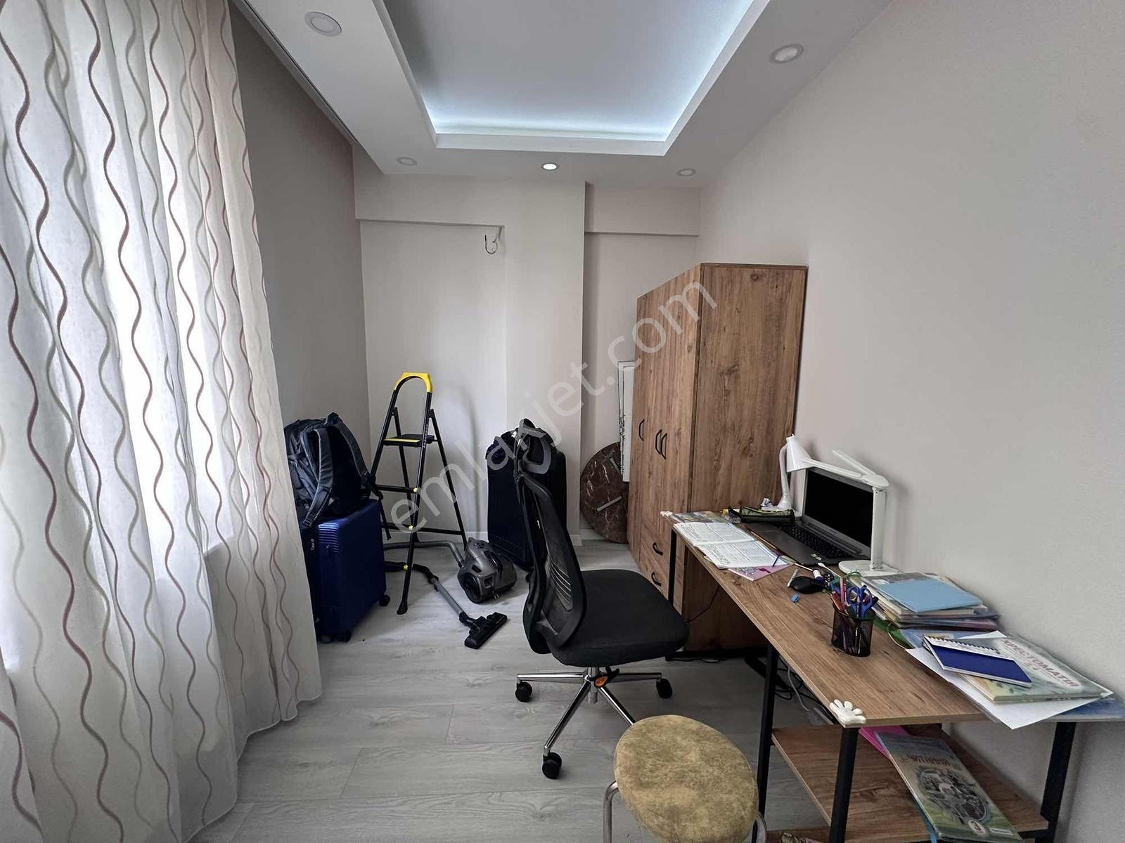 Satılık 3+1 Daire, Mükemmel Konumda, Kuşkavağı'nda - Görsel 9