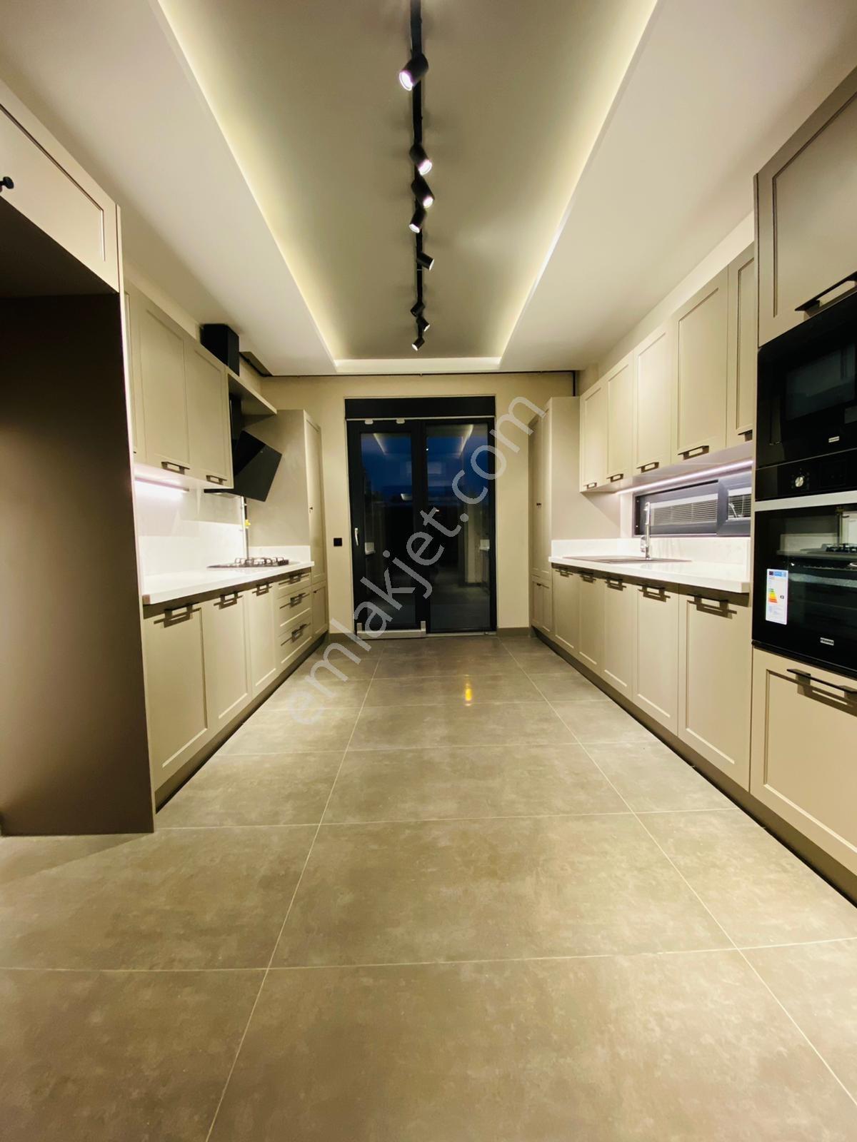 Mollayusuf Ultra Lüks Eşyalı 5+1 Villa Takasa Açık - Görsel 26