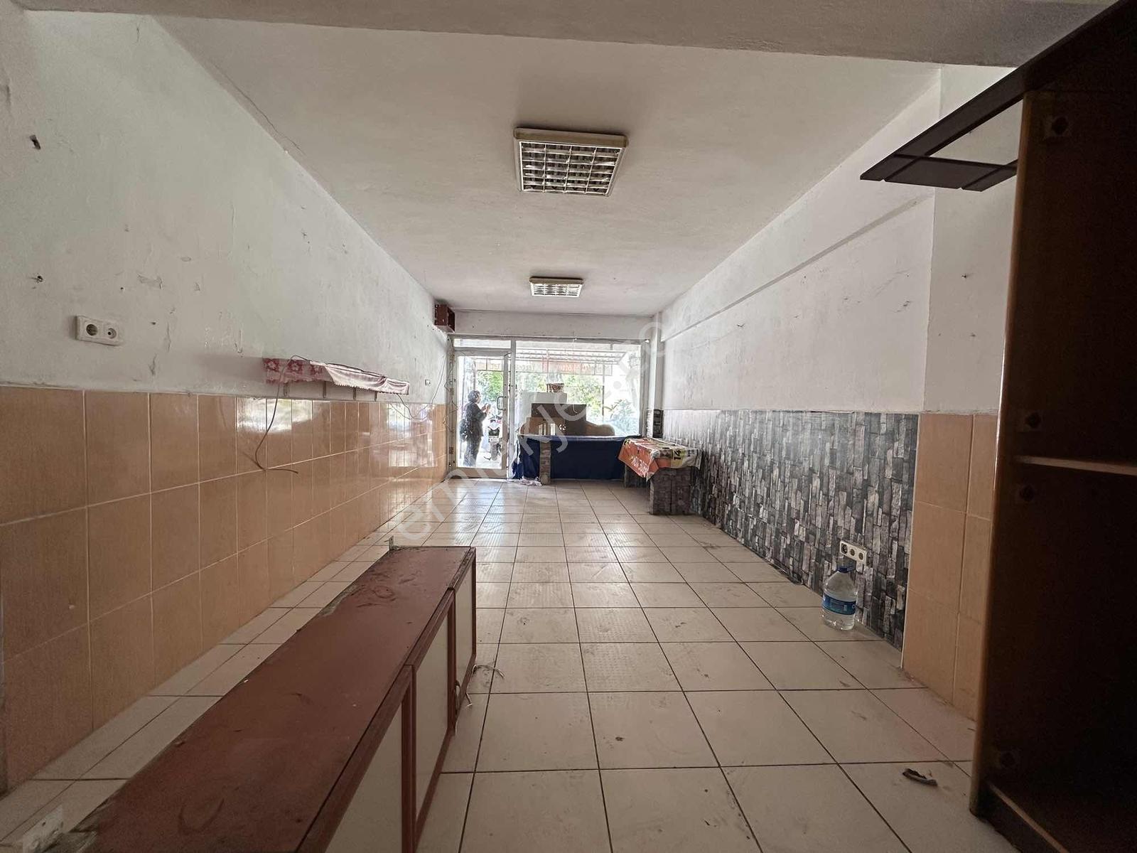 Tonguç Caddesinin Dibinde Önü Tenteli Kiralık Dükkan - Görsel 13