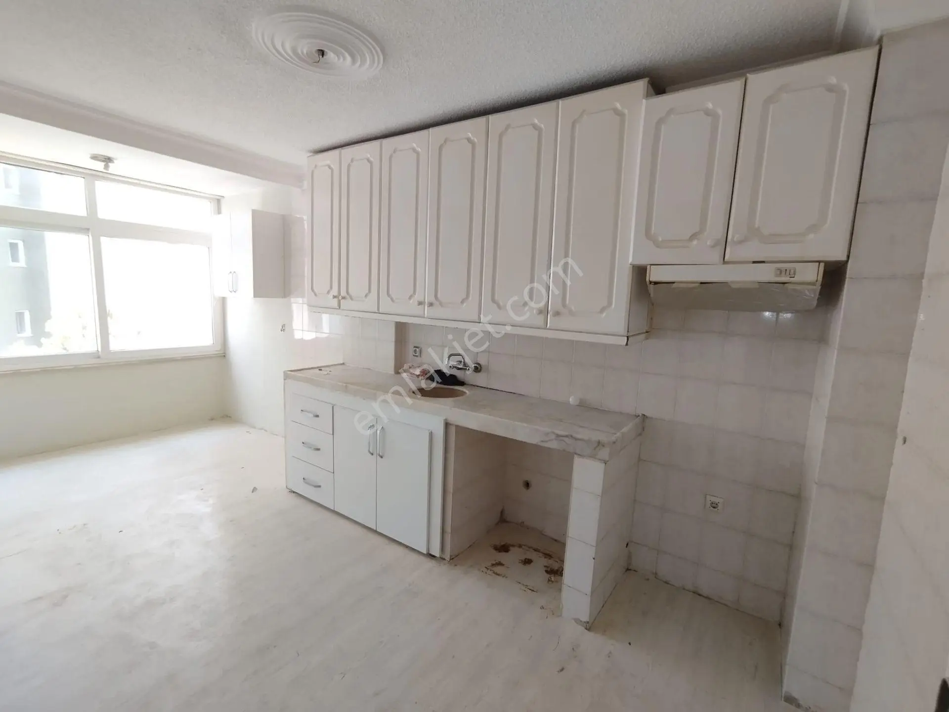 Mahfesığmaz Gastronomi Pazarı Civarı 3+1 Kapalı Mutfaklı Çift Banyolu - Görsel 4