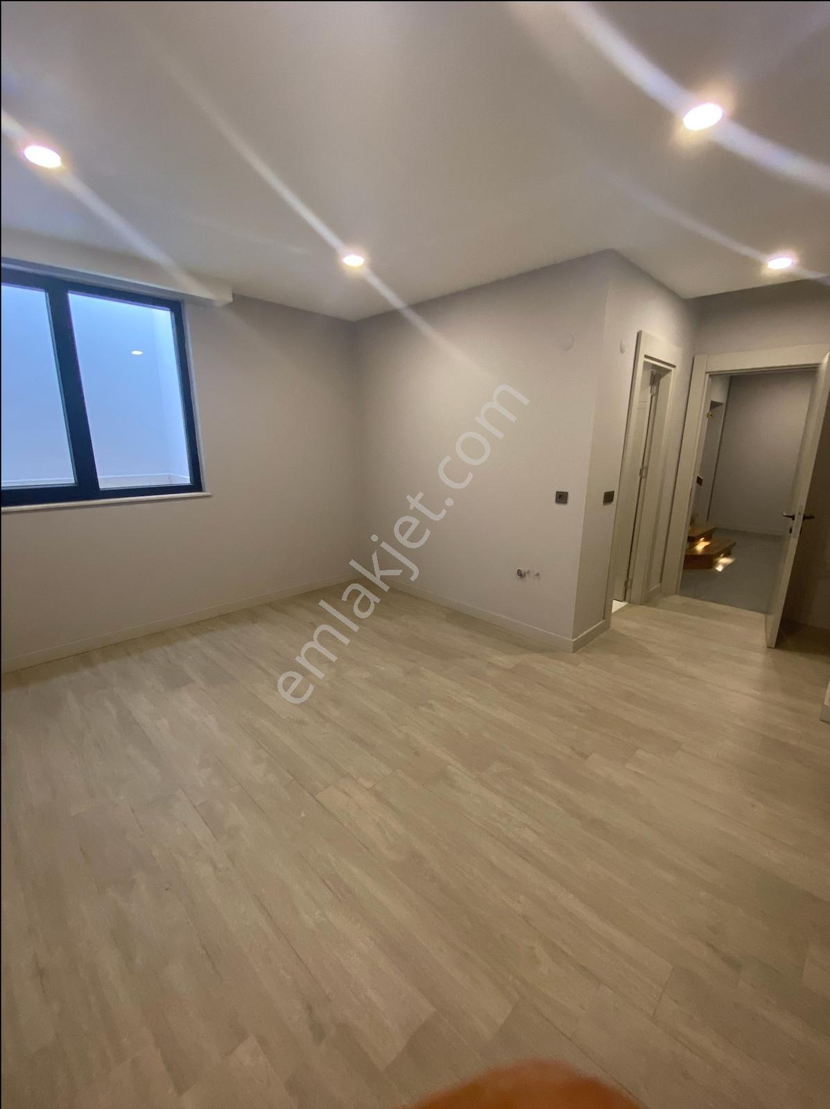 Molla Yusuf'ta Havuzlu Lüks 6+1 Akıllı Villa - Görsel 32