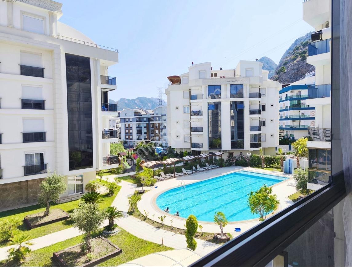 Lüks Sitede Full Eşyalı Havuzlu 1+1 Satılık - Görsel 11