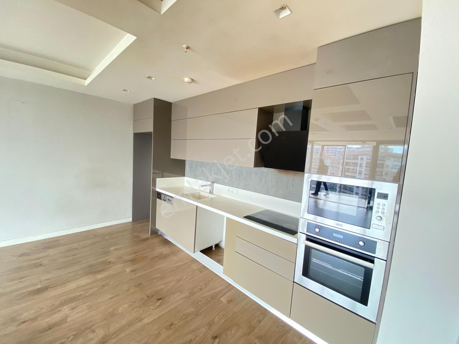 Karşıyaka Aypark Residence Sitesinde Manzaralı Satılık Daire - Görsel 18