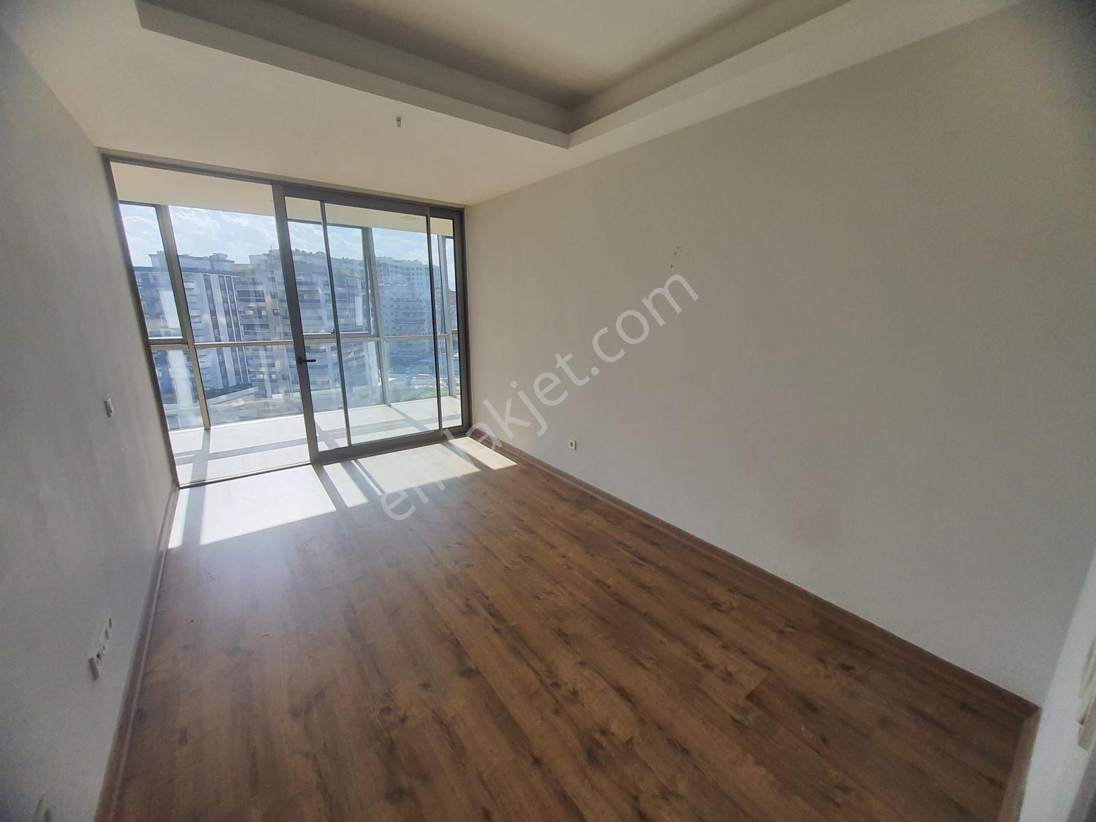 Karşıyaka Aypark Residence Sitesinde Manzaralı Satılık Daire - Görsel 11