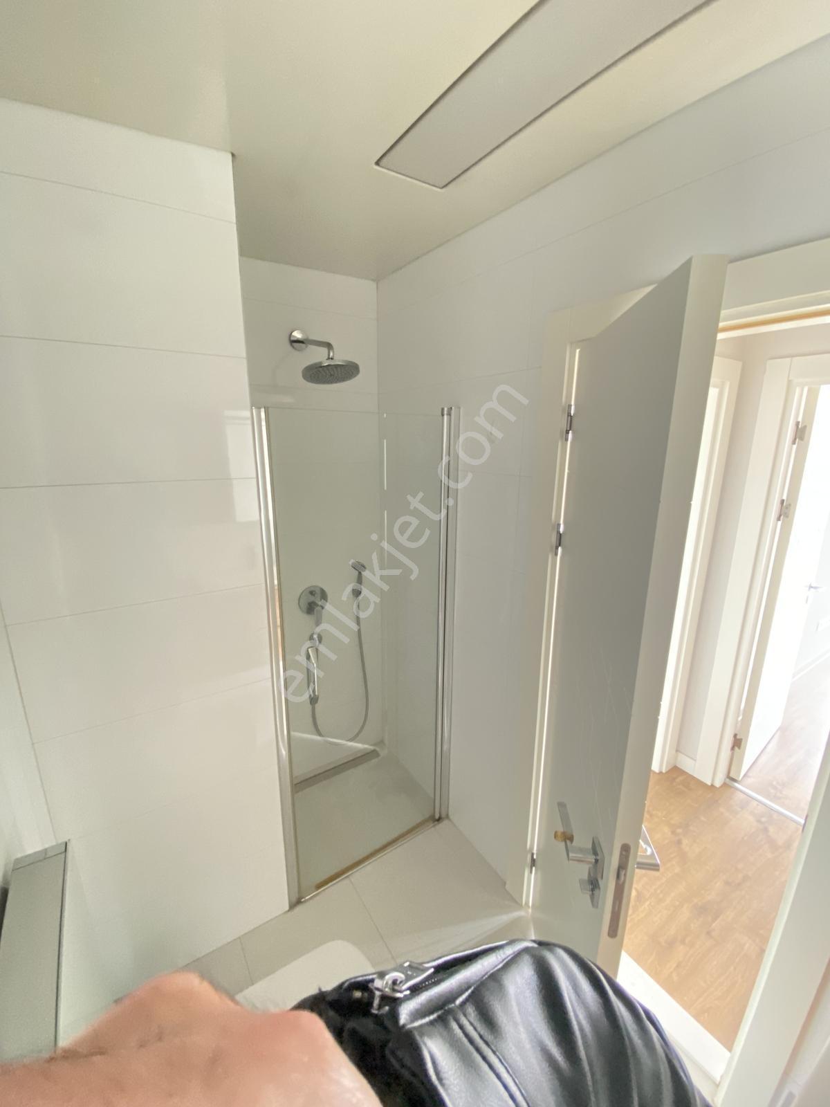 Karşıyaka Aypark Residence Sitesinde Manzaralı Satılık Daire - Görsel 30