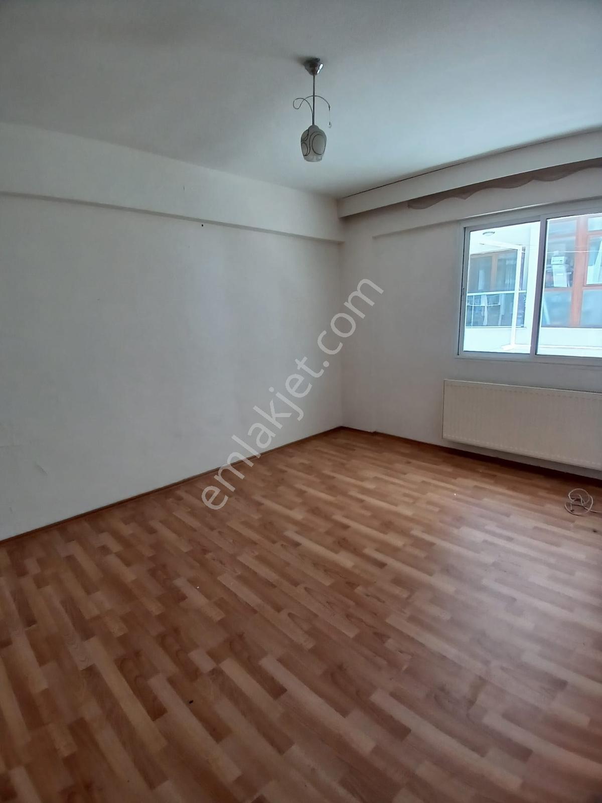 Buca Kaymakamlığı Yanı Kiralık 3+1 Daire!