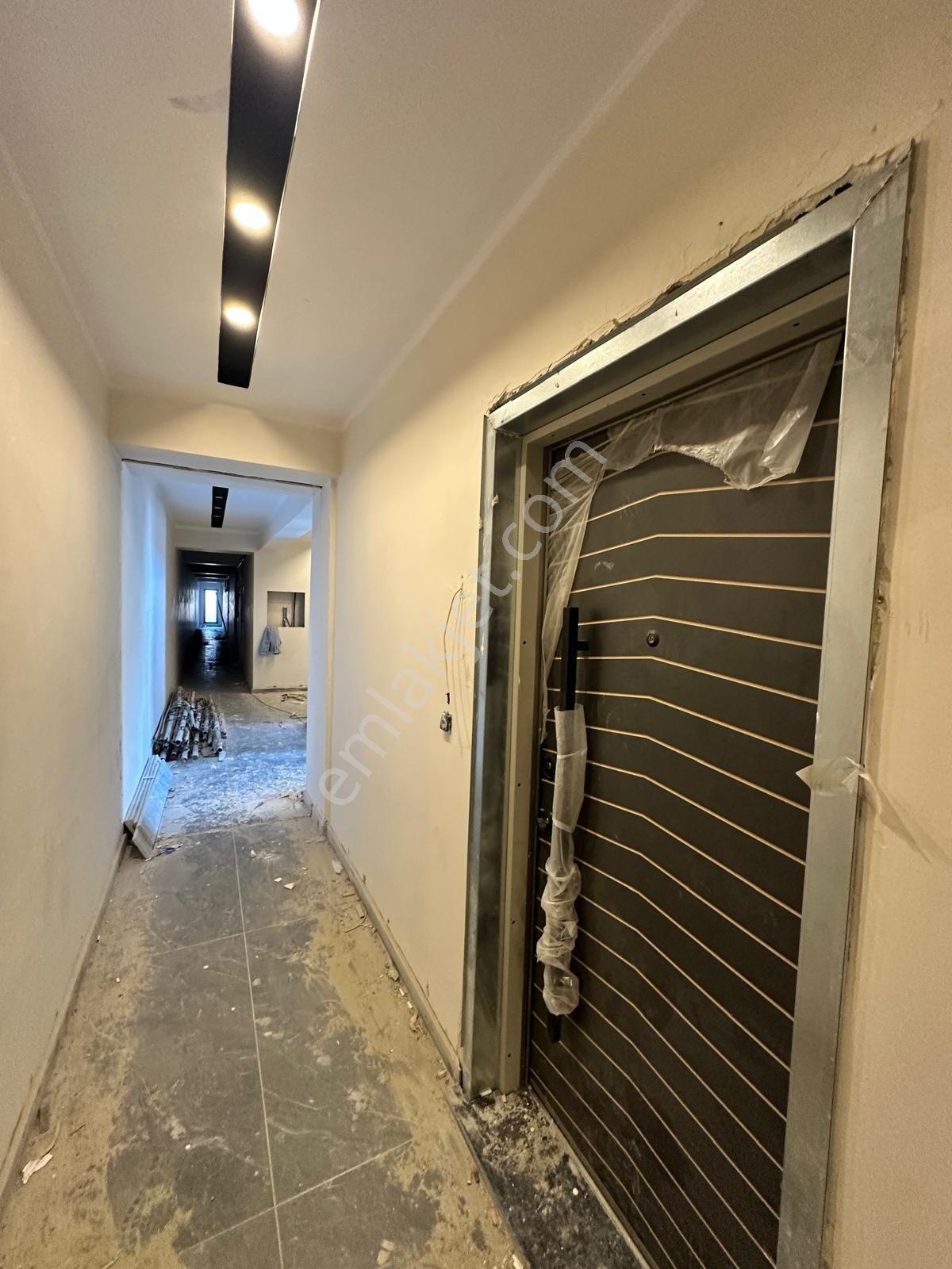 Kuşadası Ege Mah. Deniz Manzaralı Sıfır, Özel Havuzlu Loft Daire Araç Takasına Uygun - Görsel 3