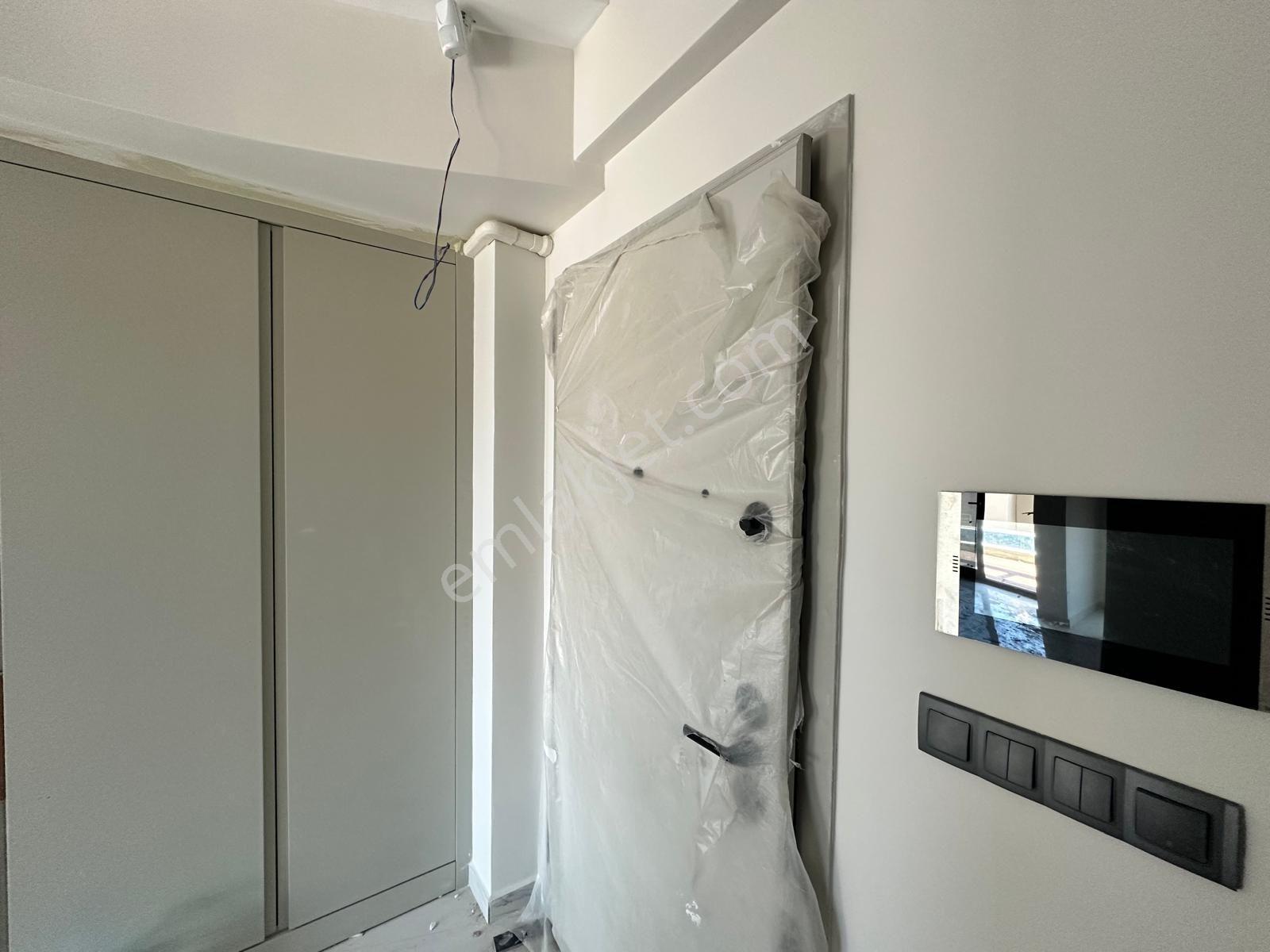 Kuşadası Ege Mah. Deniz Manzaralı Sıfır, Özel Havuzlu Loft Daire Araç Takasına Uygun - Görsel 23