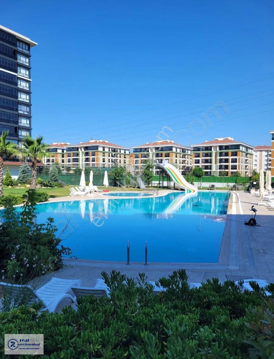 Four Seasons Cadde'de Kaçırılmıyacak Enfes 4+1 Daire