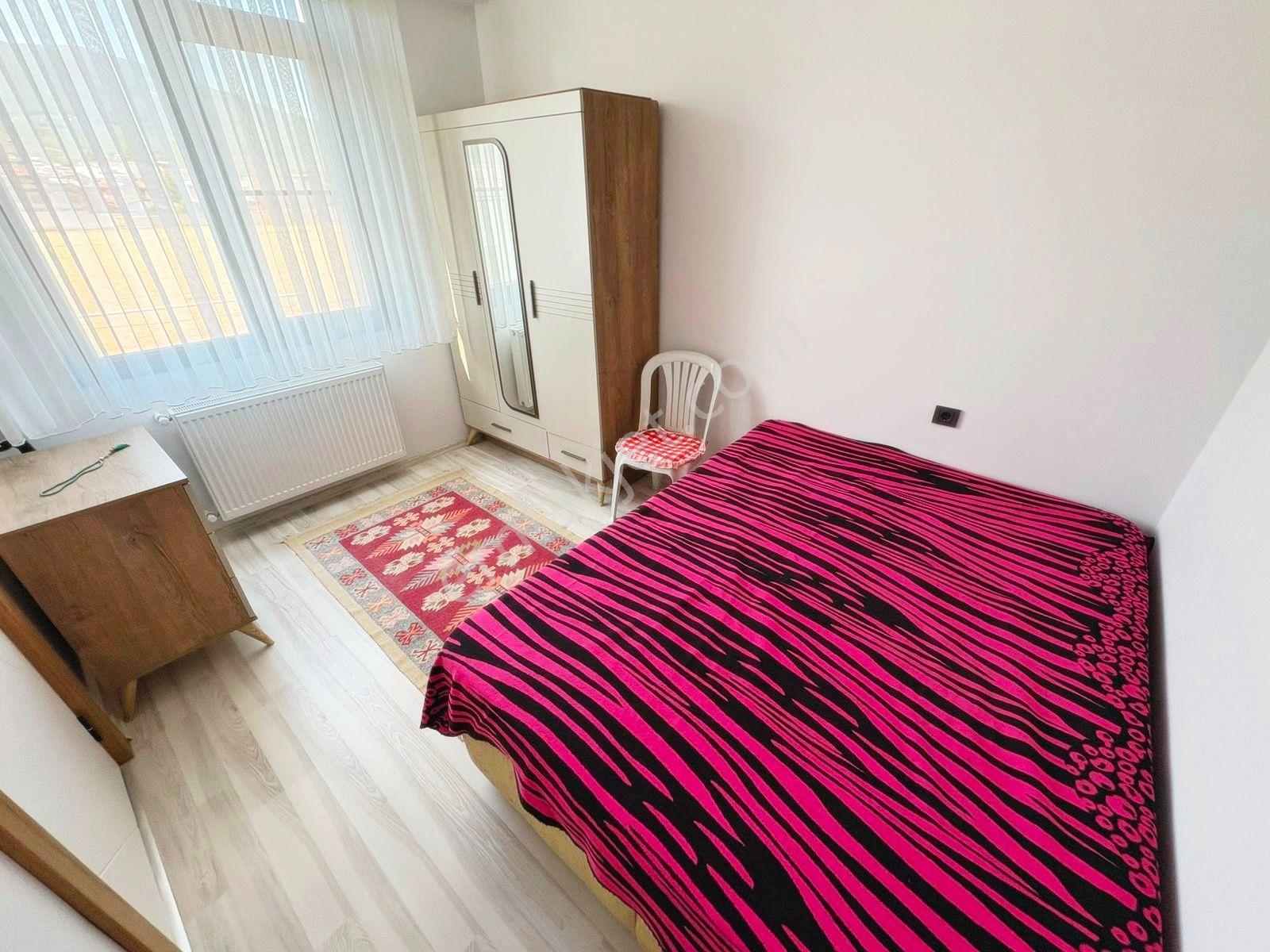 Aktif'ten Zeytinli'de Satılık Eşyalı Ön Cephe Arakat Harika 1+1 Daire - Görsel 31