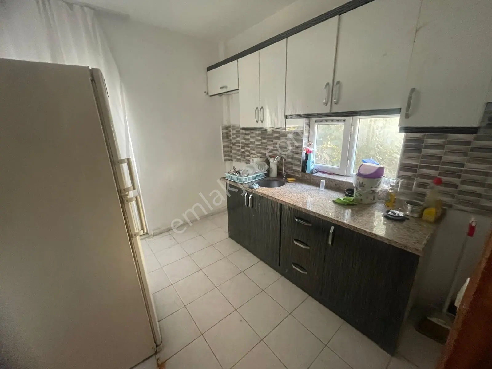 Sorgun Mah Site İçi 1. Kat Geniş 2+1 Daire Merkezi Konumda - Görsel 4