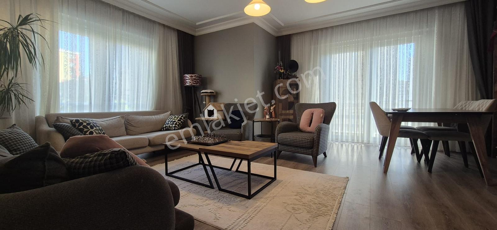 Şerifali De İçi Komple Yenilenmiş Kiralık 4+1 - Görsel 19
