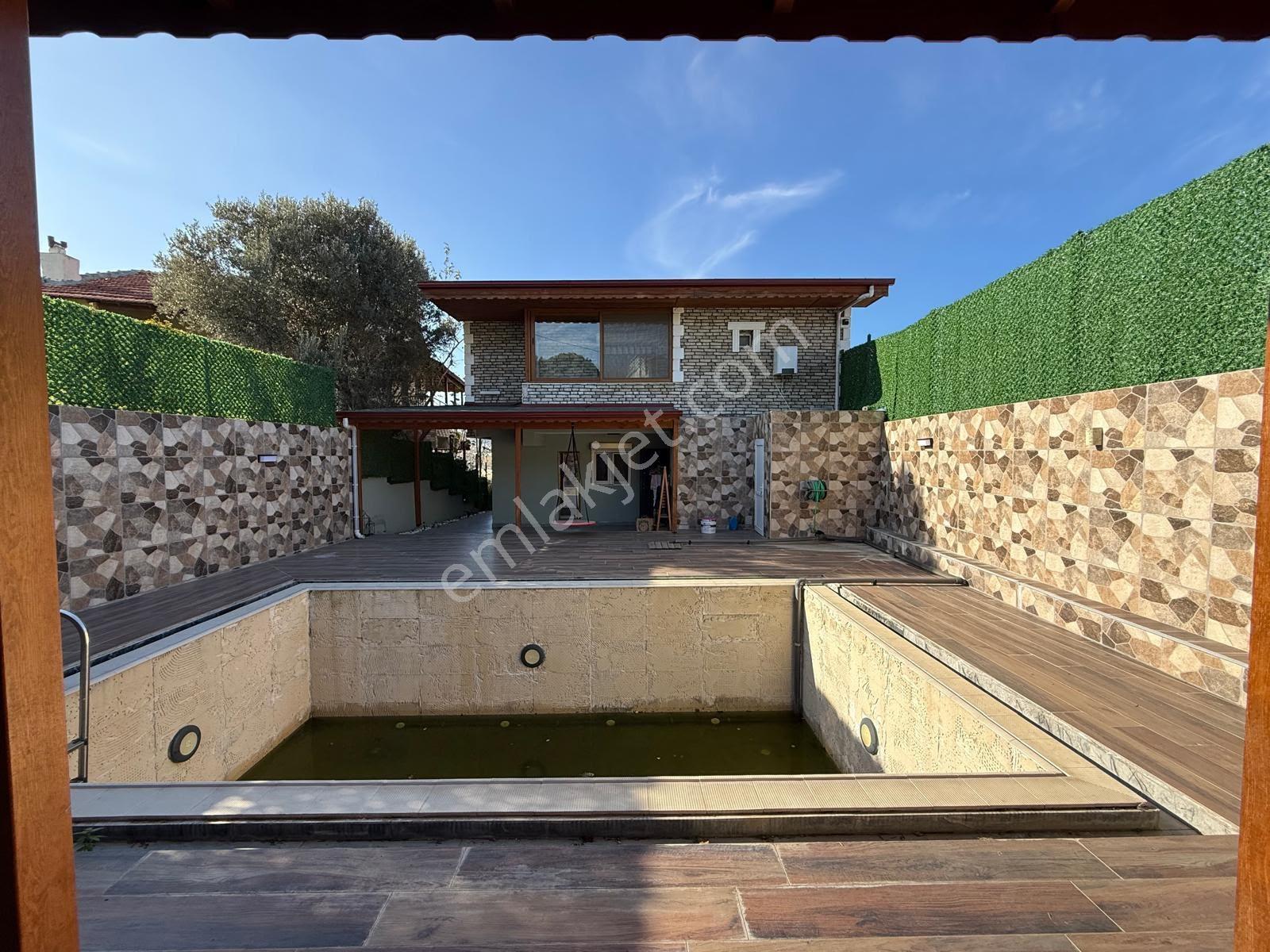 Yenifoça Gencelli'de Satılık Deniz Manzaralı Villa - Görsel 30