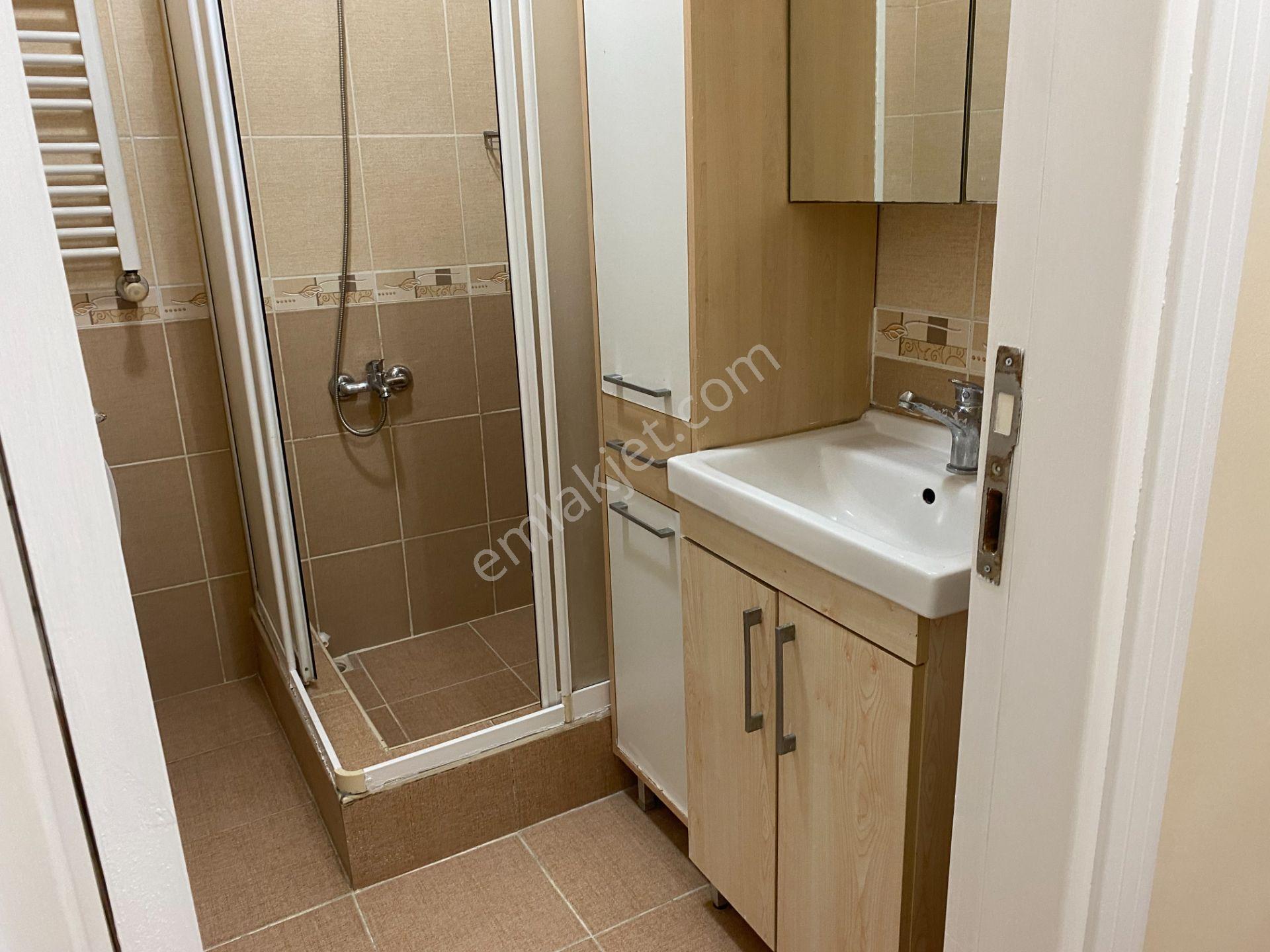 Destan-101-samatya-yedikule-arası-merhaba’da-yüksek-giriş-70m2-kombili-bakımlı-temiz-boyalı-açıklama