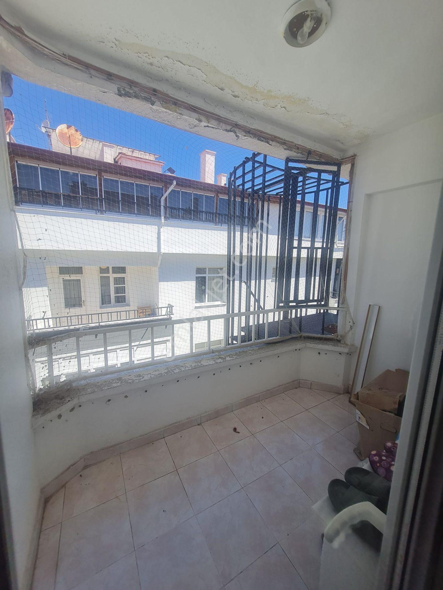 Çorum Merkez Bahçeli Evler Mehmet Akif Ersos Caddesinde Kiralık 3+1 Daire - Görsel 9