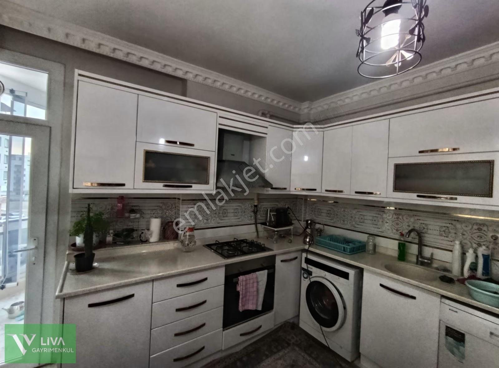 Modern Evler Anayol Üzerinde Satılık 3+1 Doğalgazlı Daire - Görsel 9