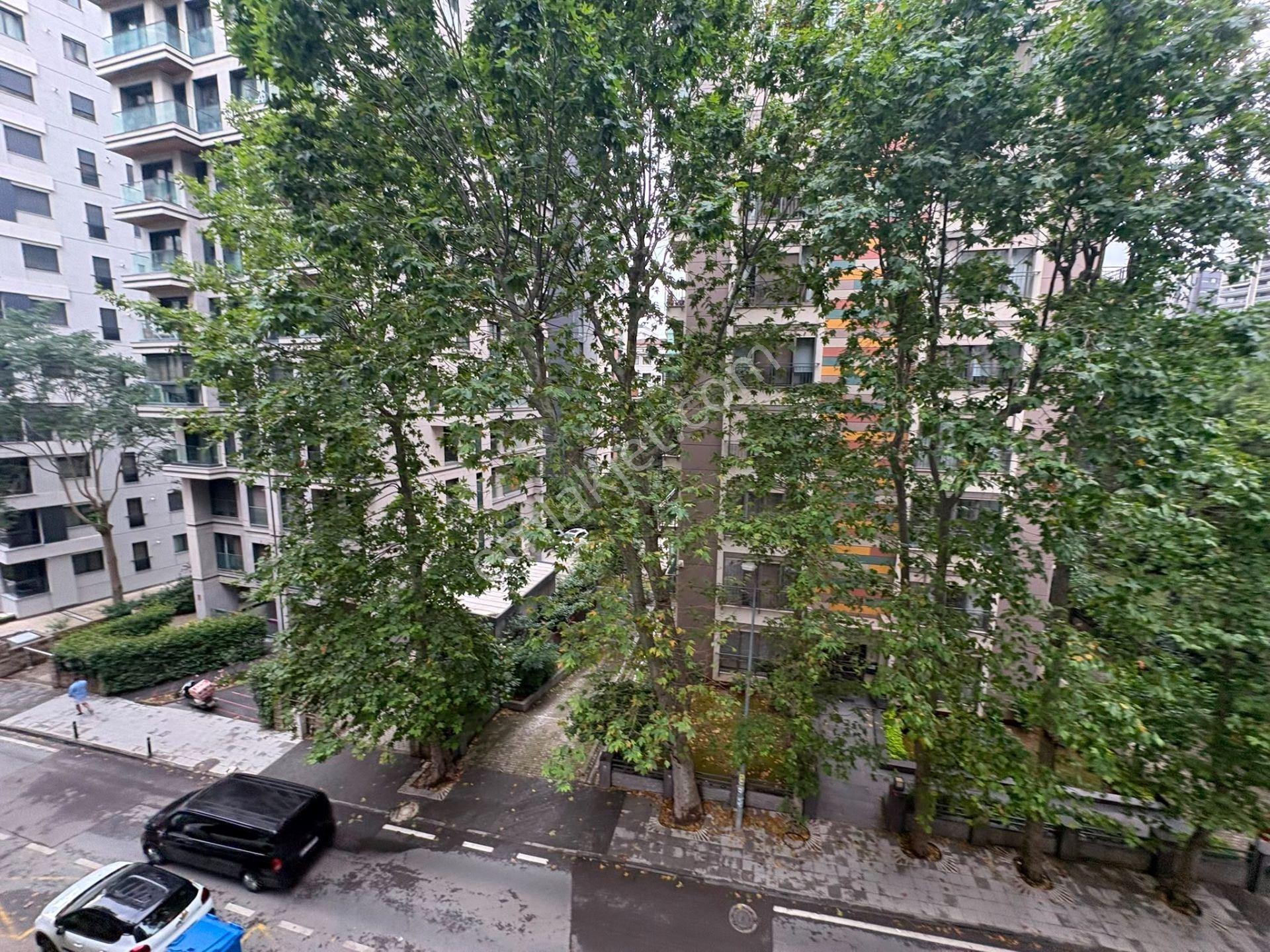 Fenerbahçe Kalamış Wyndham Otel Karşı Sokağında Balkonlu - Görsel 7