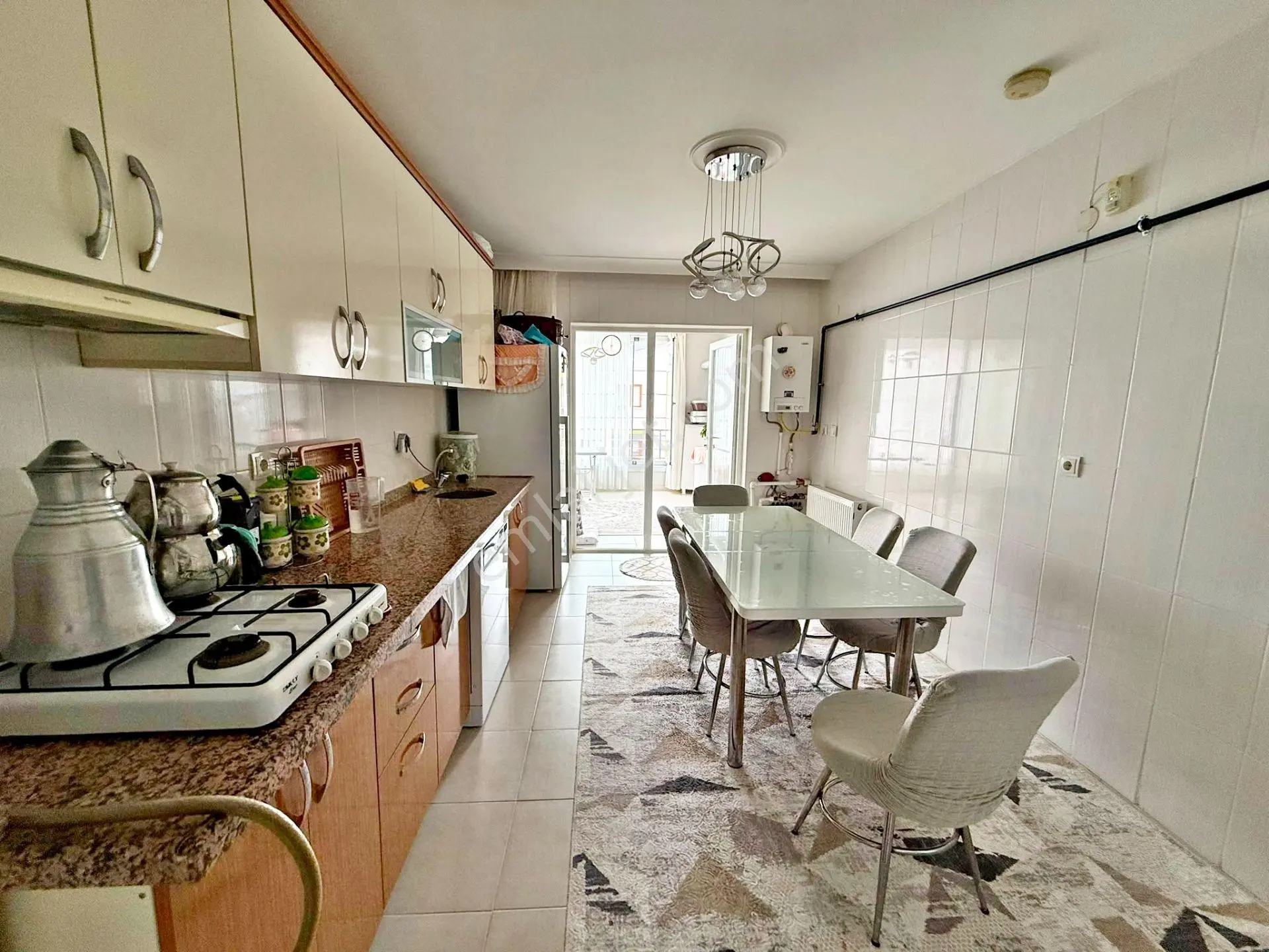 Şentepe'de Hem Yatırım Hem Oturuma Uygun Acil Geniş Balkonlu Yapılı Ebeveyn Banyo Satılık 3+1 Daire - Görsel 5