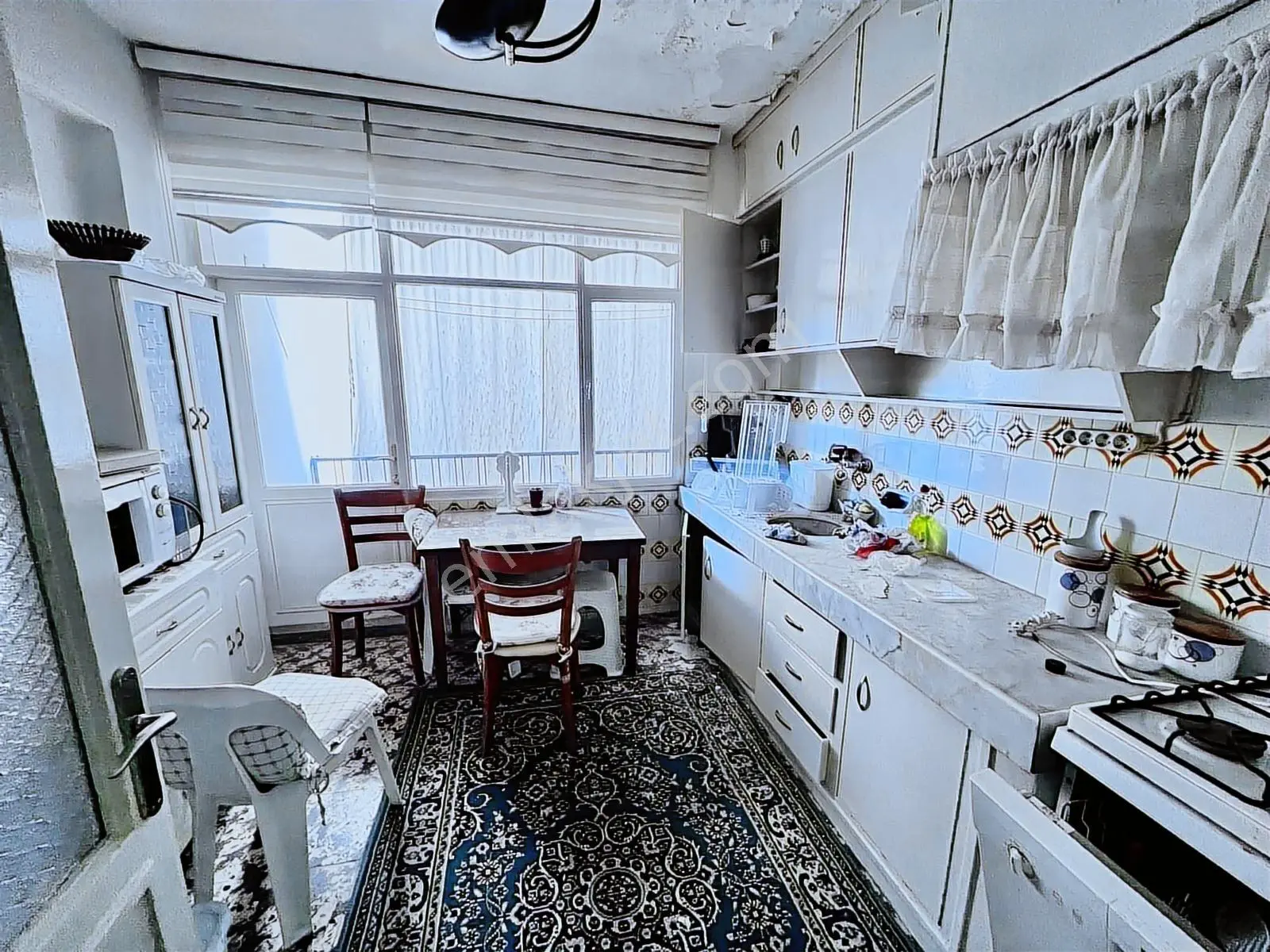 Nazilli'nin Merkezinde Köşe Başı İki Daire Ve Altında Mağazası - Görsel 9