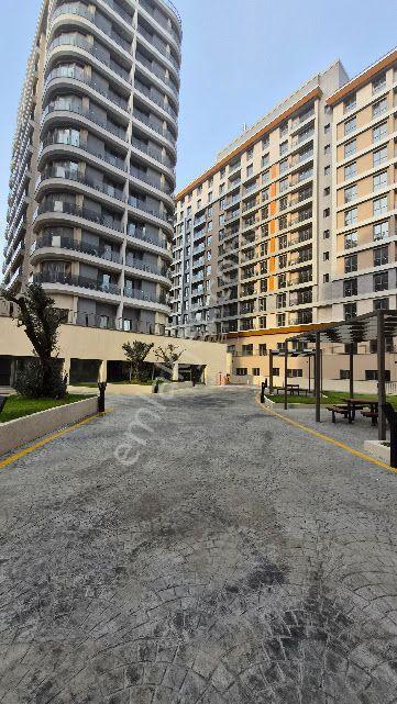Küçükçekmece Halkalı Caddesi Brand Atakent 2 Sitesinde Arakat Satılık 1+1 72m2 Daire - Görsel 9