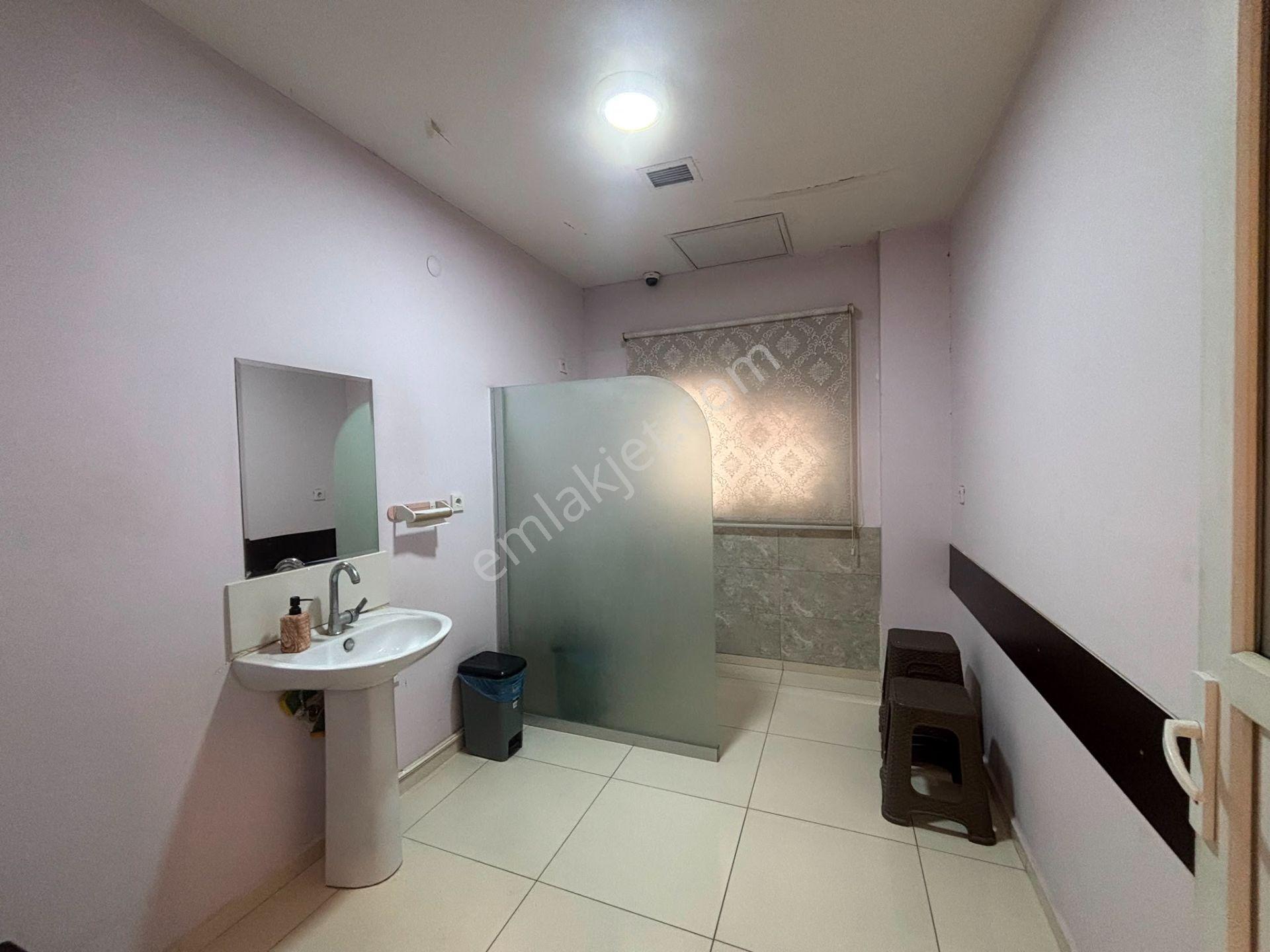 İskenderun Çarşı Merkezinde Kurumsal Kiracılı Satılık İş Yeri - Görsel 19