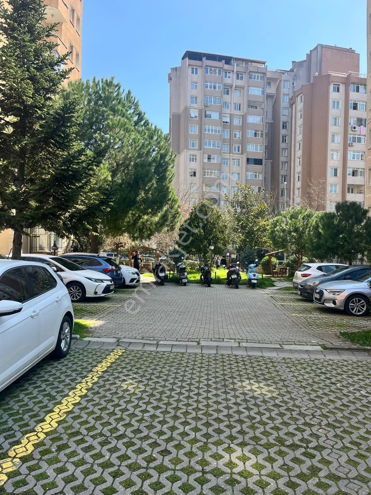 Beylikdüzü Cumhuriyet Mahallesi'nde Bakımlı 1+1 Daire - Görsel 17