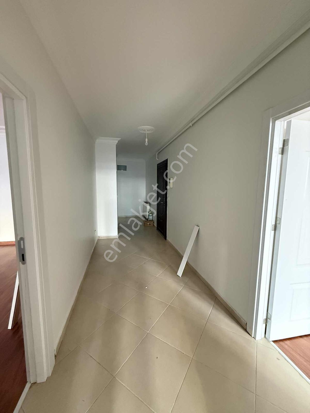Ümraniye Merkezde Kiralık 3+1 Geniş Ofis 150 M² - Görsel 20