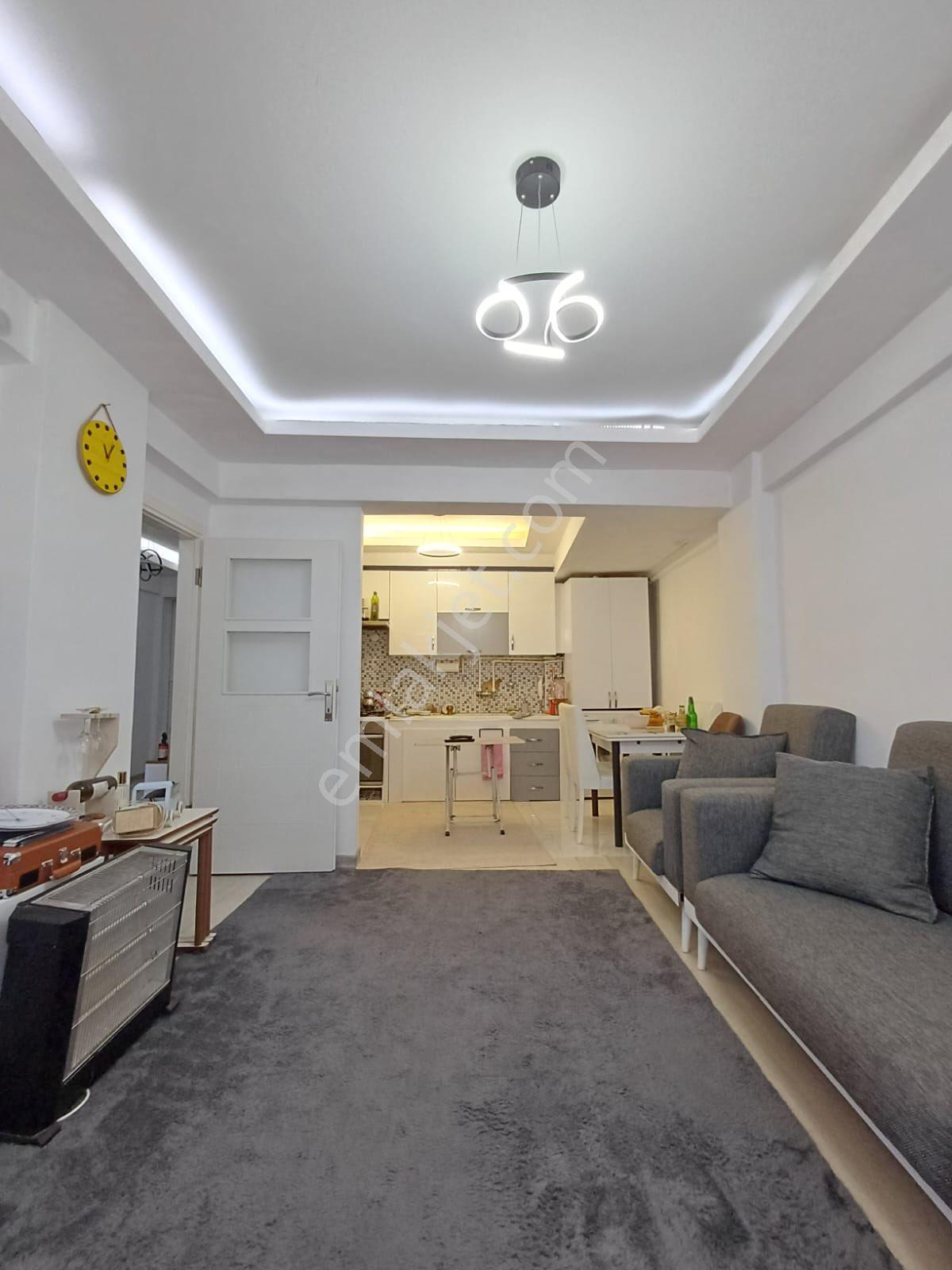 Yeni Doganda Mahallesinde İci Temiz Satılık Daire