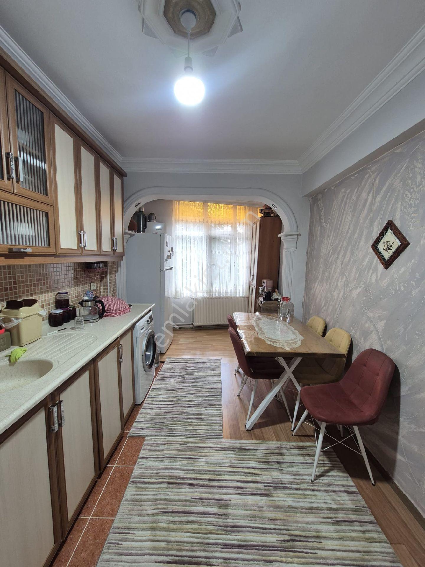 Rekoor Emlaktan Zeytinlik Mh.2+1 13 Yıllık Satılık Daire - Görsel 6