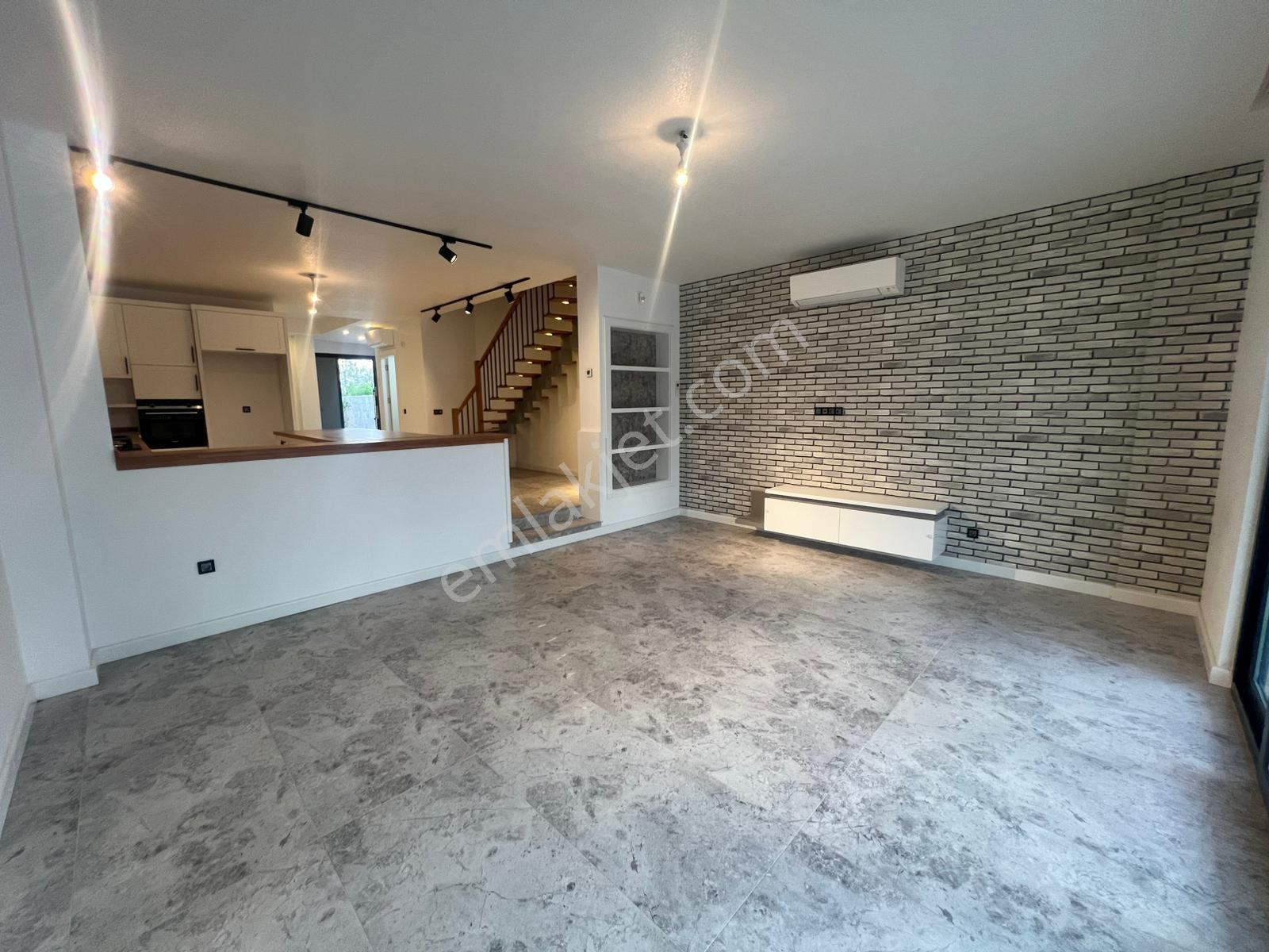 Aırbnb Ruhsatlı | Havuzlu | Akıllı Ev Sistemli | 5+1 Lüks Villa - Görsel 16