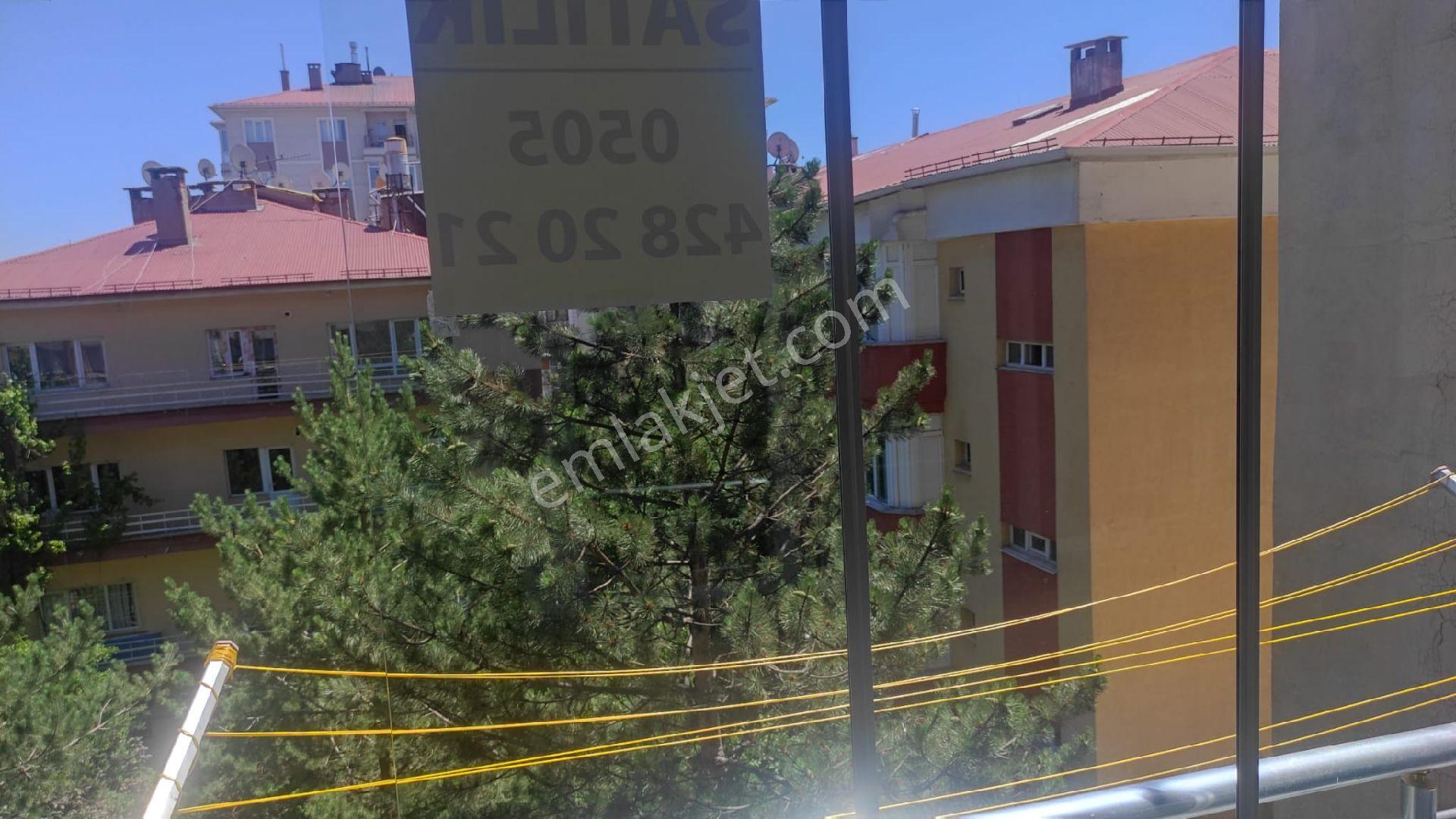 Merkezi Konumda Bahçeli Güney Cepheli 2+1 Masrafsız Apartman Dairesi - Görsel 11