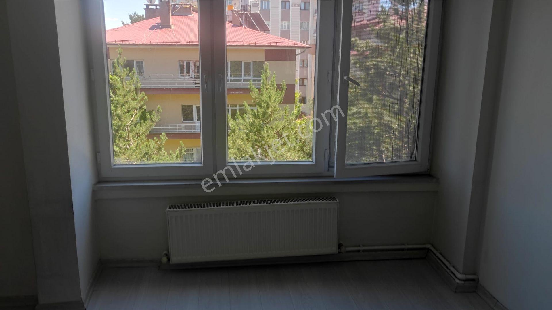 Merkezi Konumda Bahçeli Güney Cepheli 2+1 Masrafsız Apartman Dairesi - Görsel 10