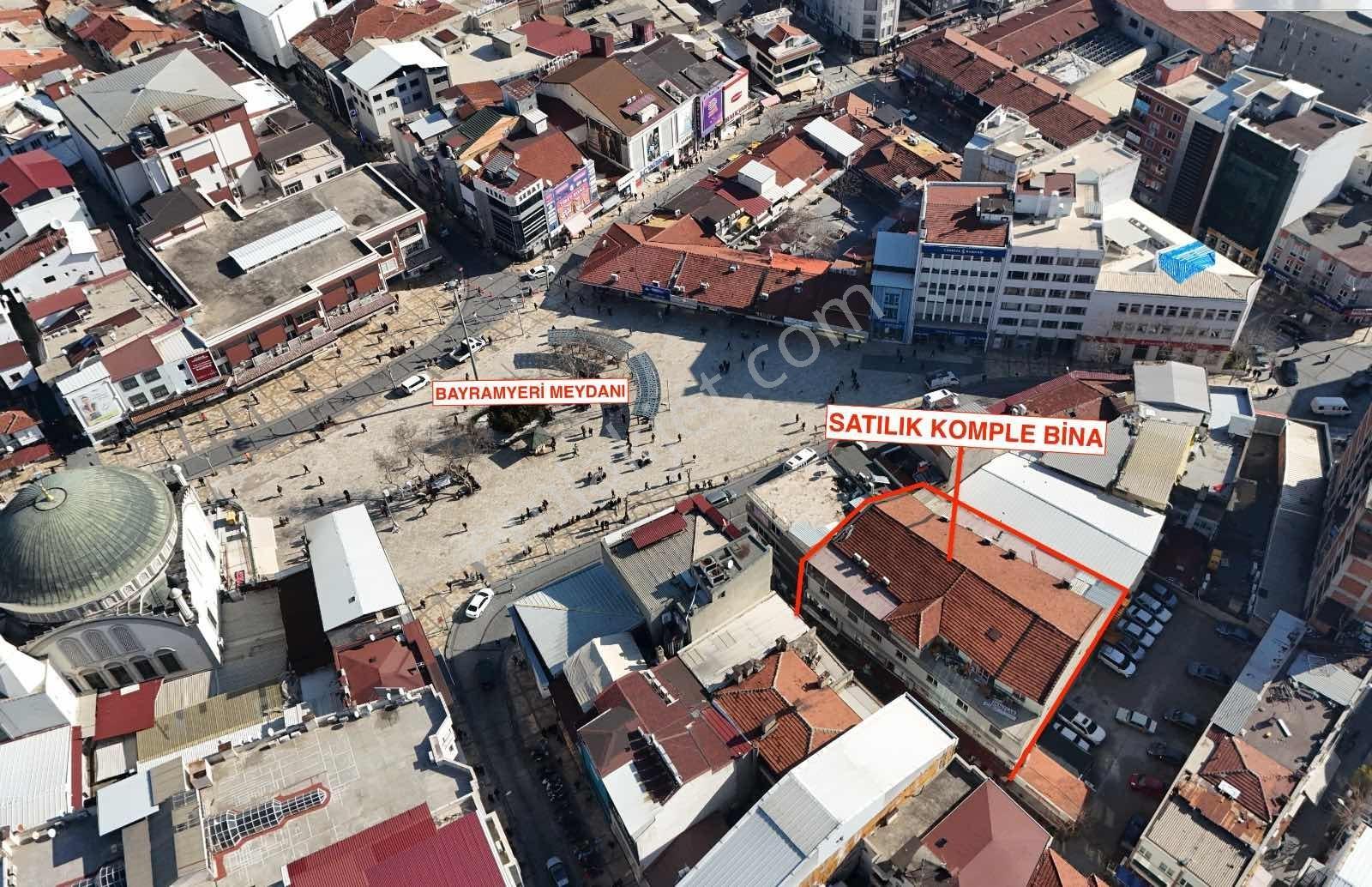 C21 Loft'tan Bayramyeri Meydanında Satılık Komple Bina