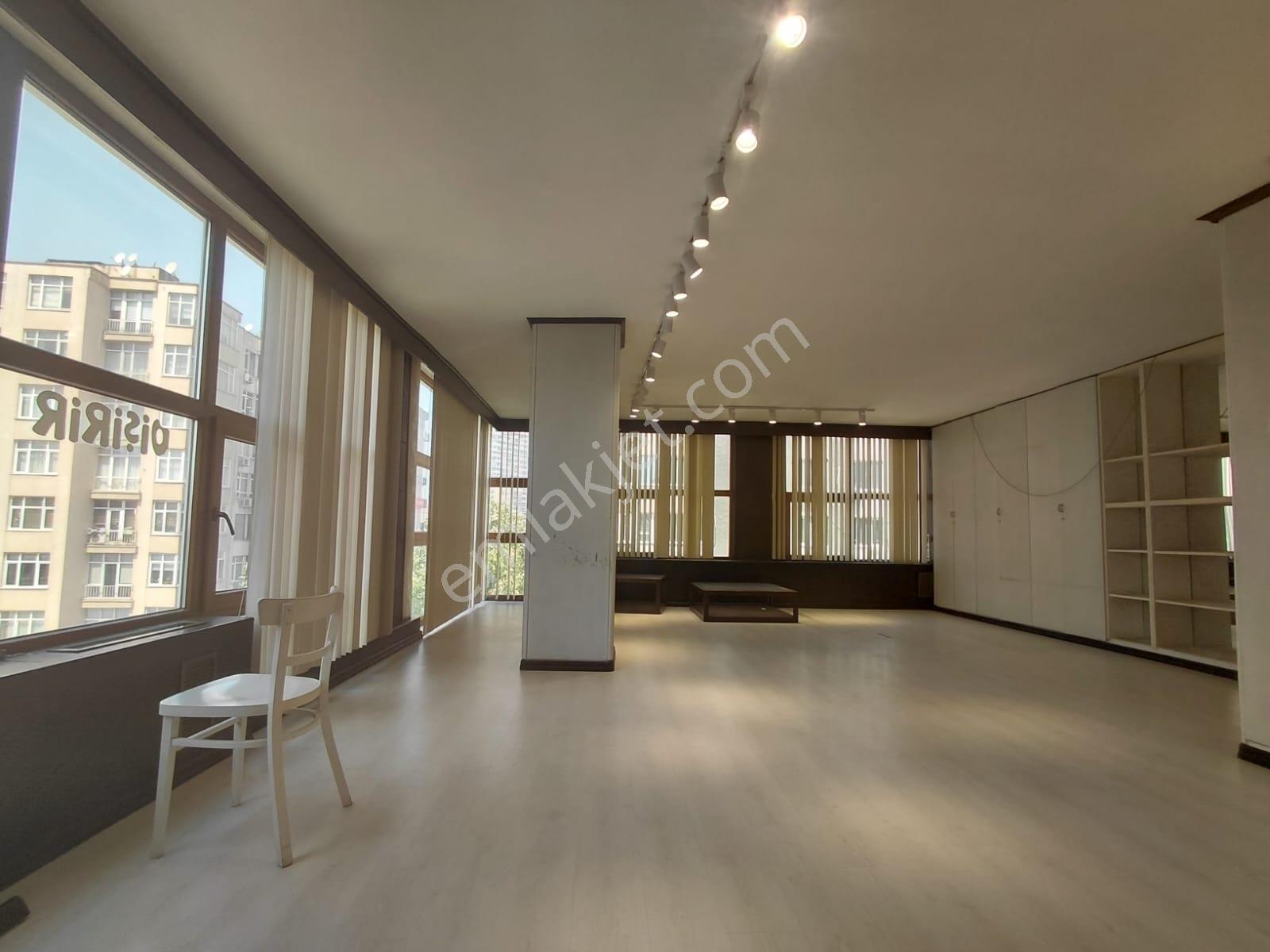 Şişli Mecidiyeköy Fulya Ortaklar Cad. Üzerinde 300m2 Dubleks - Görsel 12
