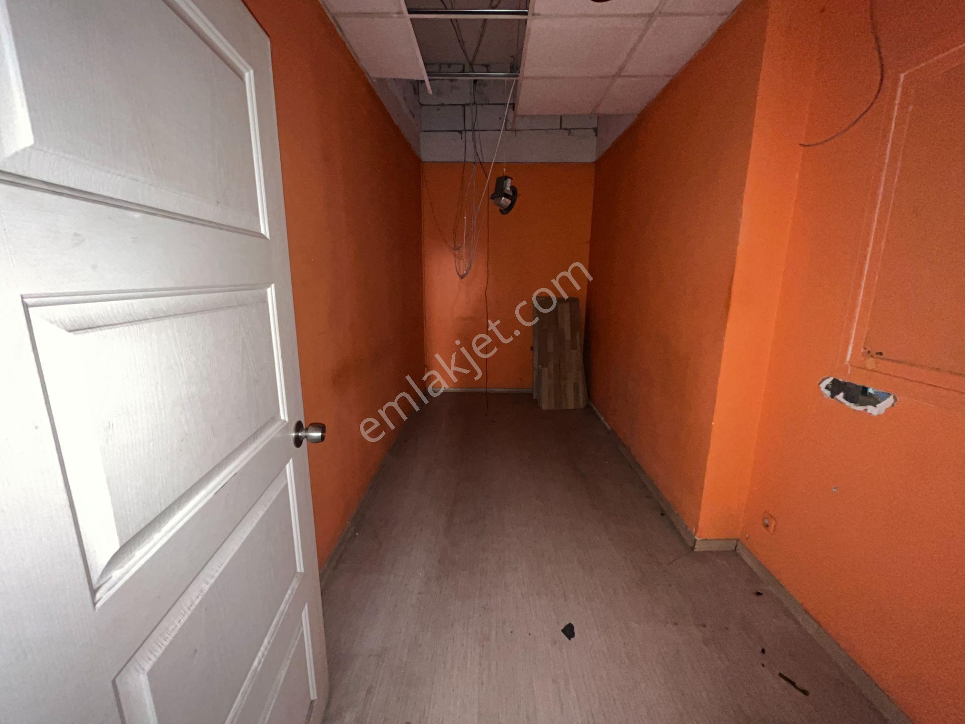 Ümraniye İstiklal 250m² 14.75 M. Cepheli Bacalı Kiralık Dükkan - Görsel 11